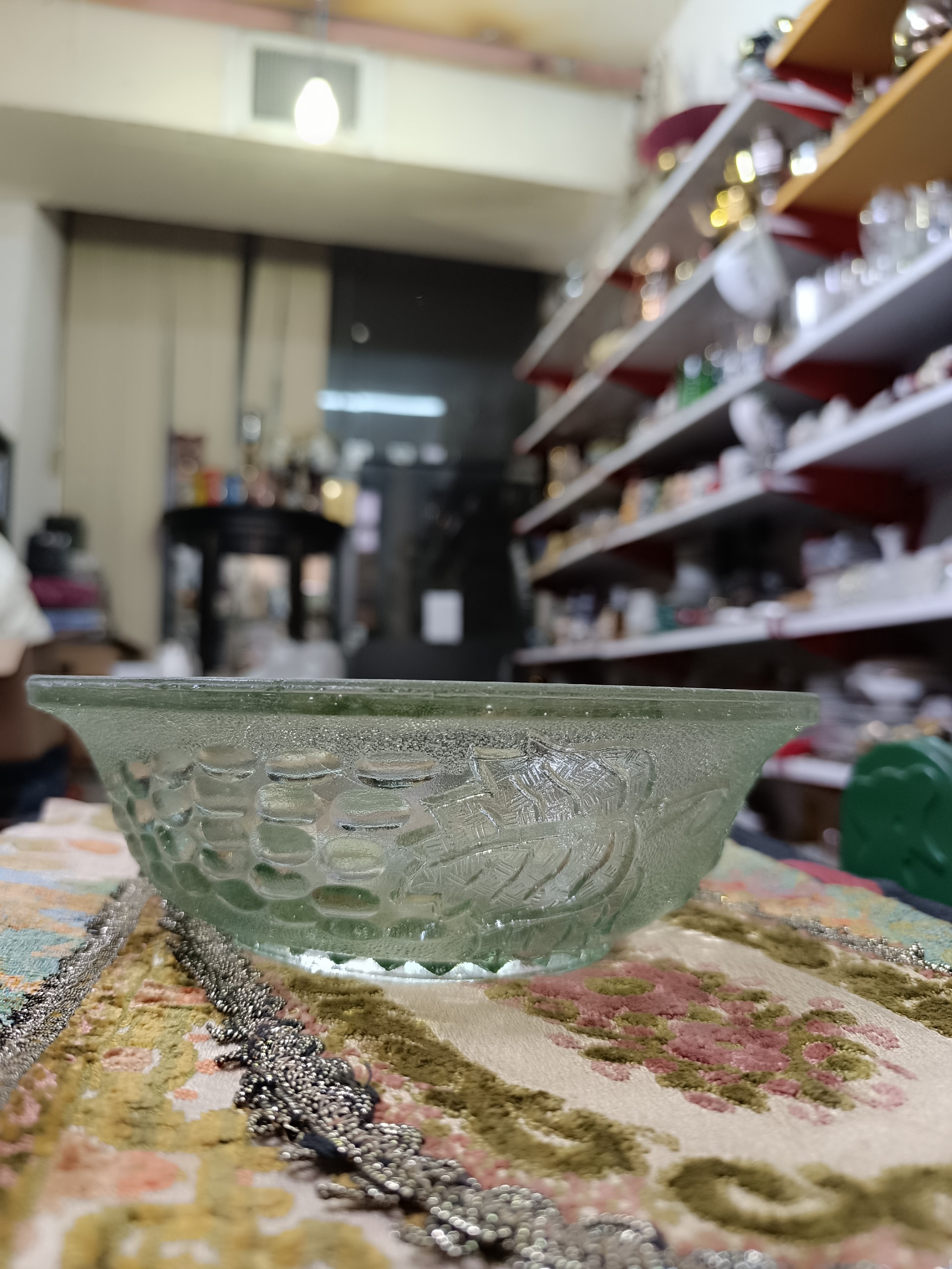 کاسه بلور مات قدیمی انگوری