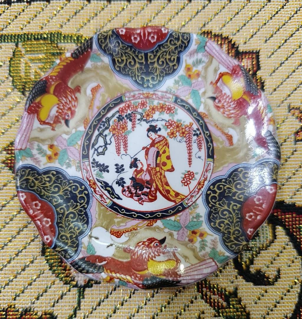 دیوار کوب تمام رنگ و نقش چینی