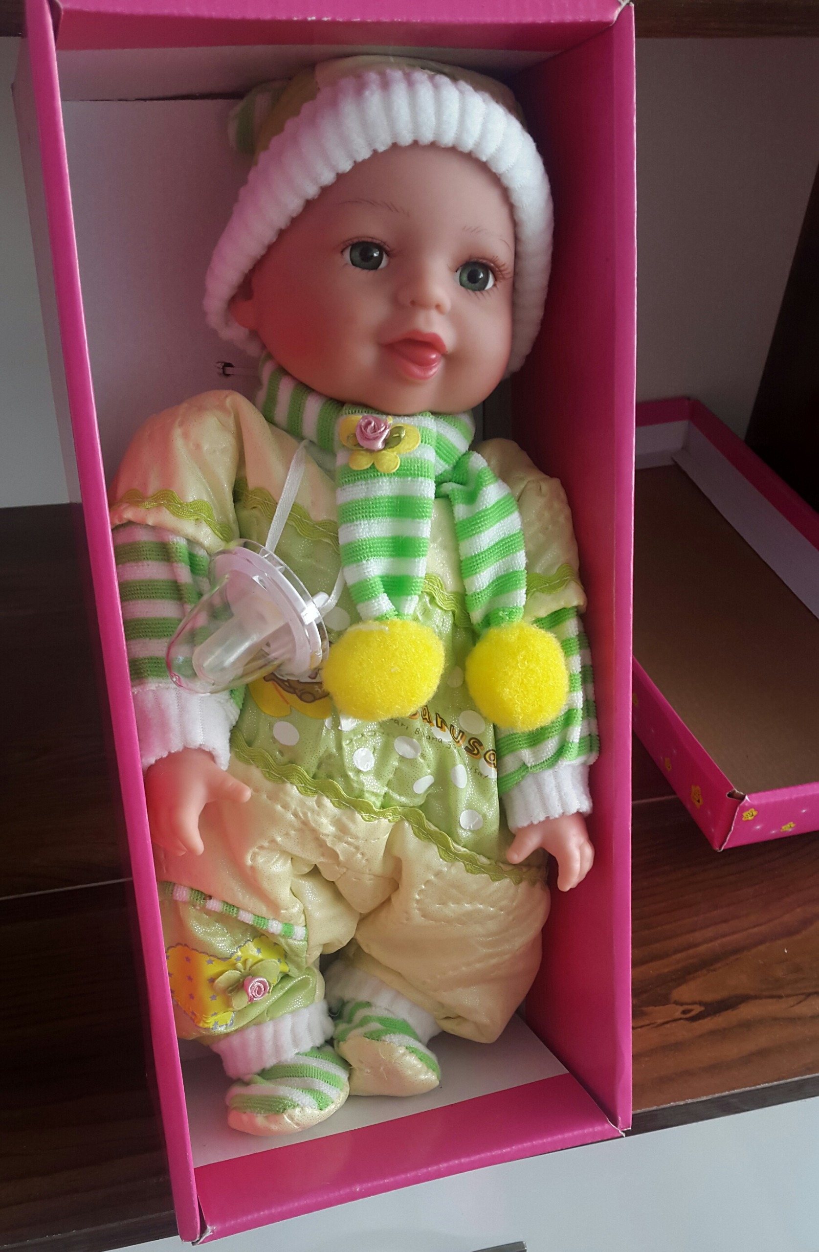 عروسک موزیکال زیبا