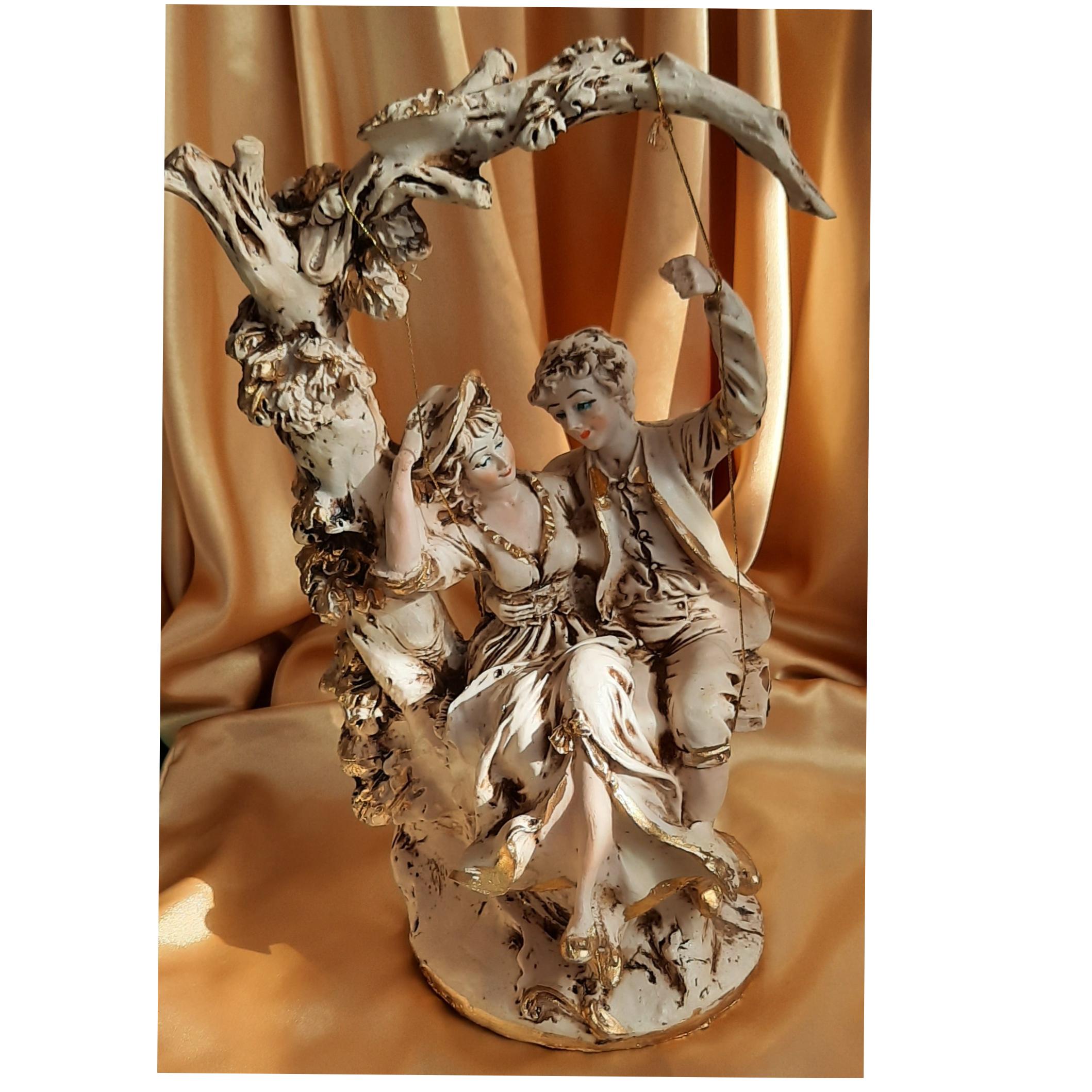 مجسمه عروس و داماد