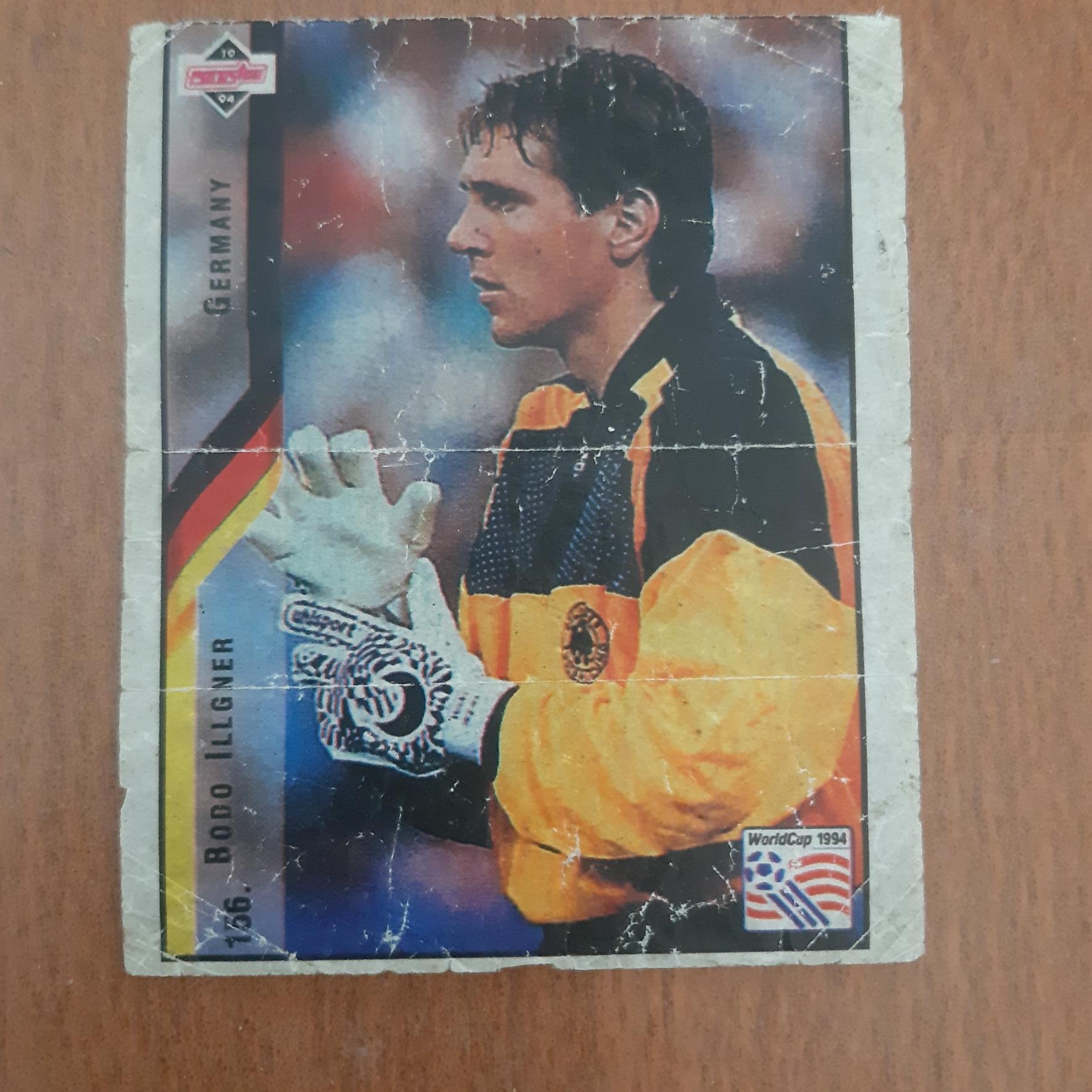 عکس آدامس پرستو پرچمی بزرگ