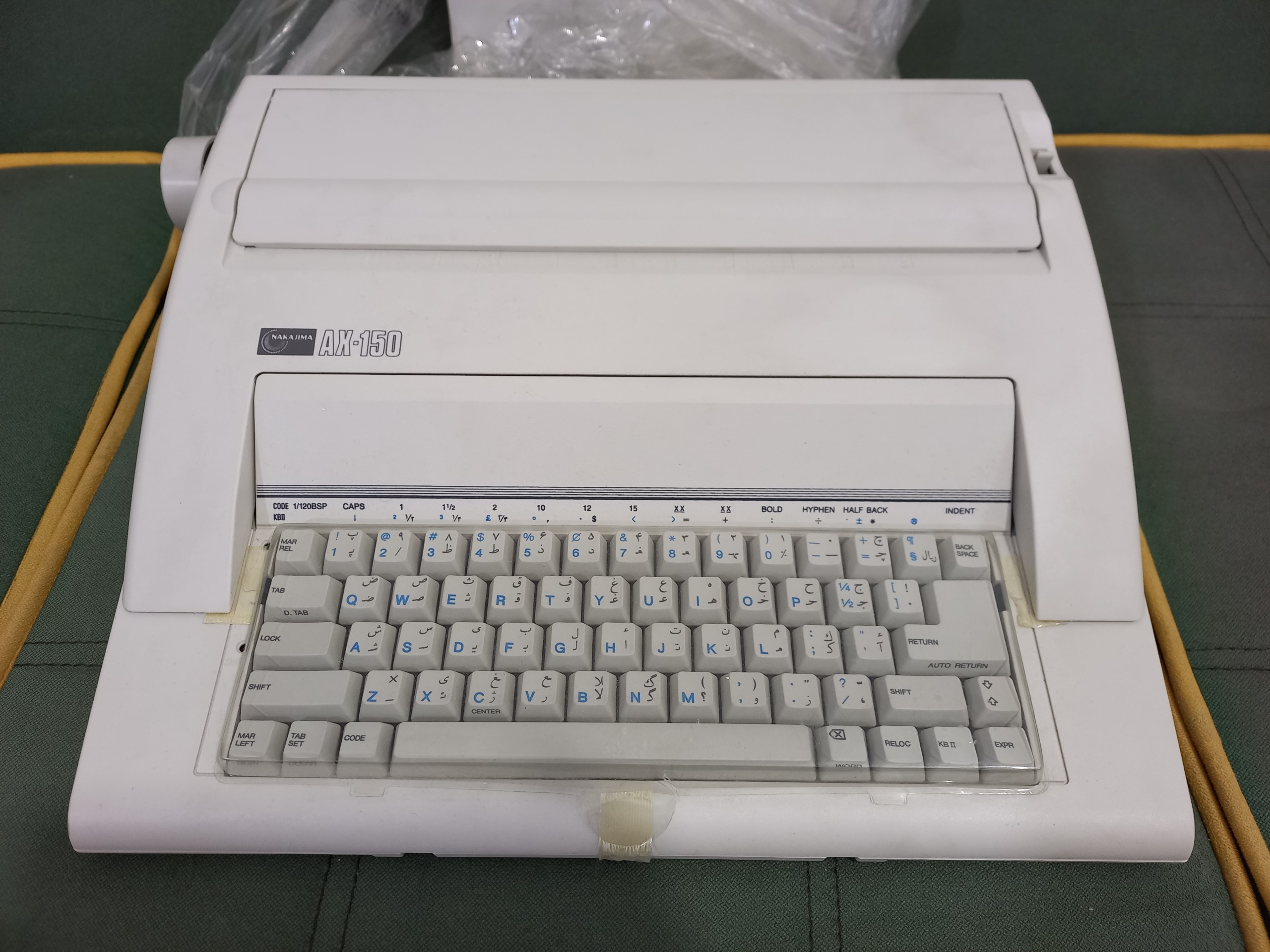 ماشین تایپ برقی قدیمی نو و آکبند ناکاجیما