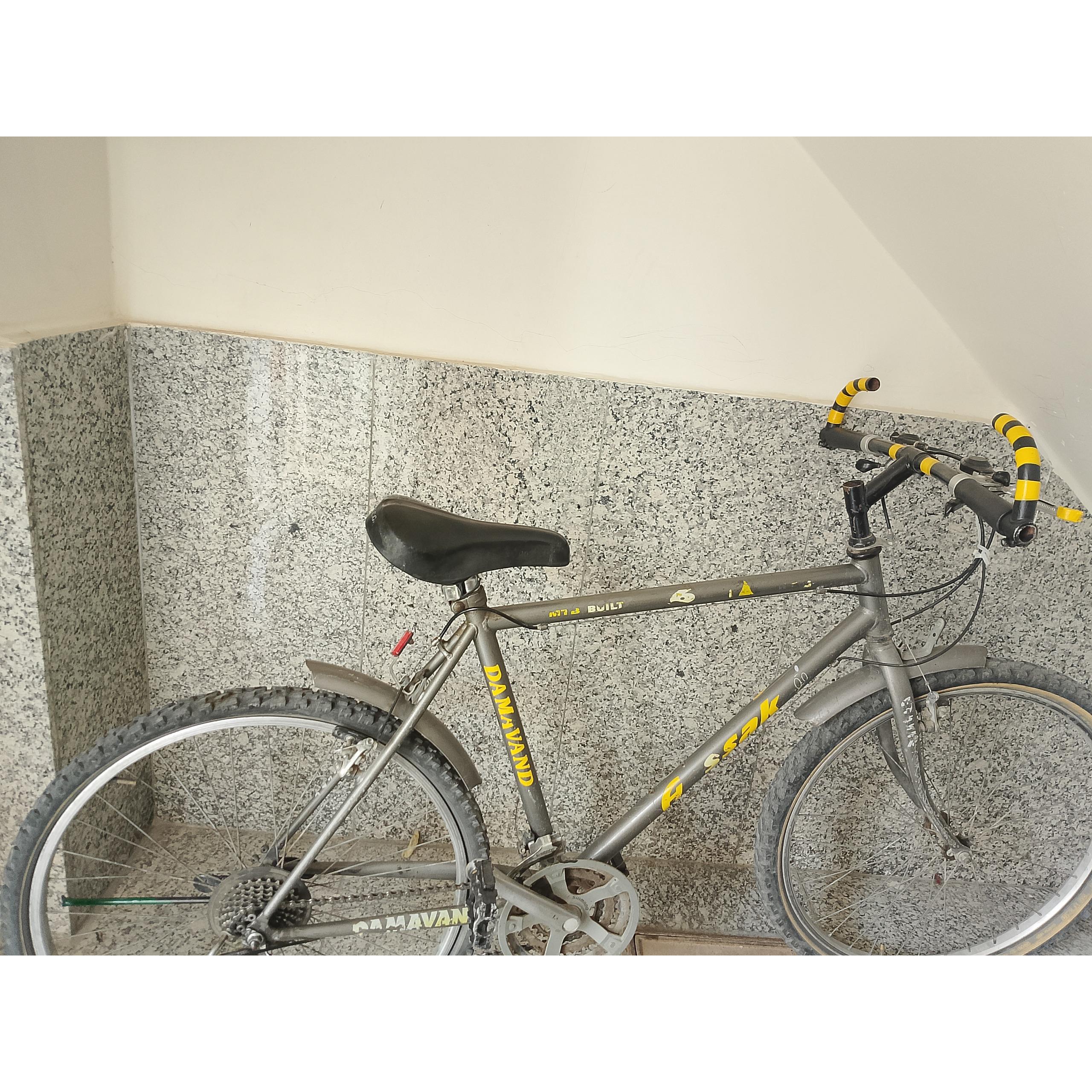 دوچرخه دماوند عتیقه