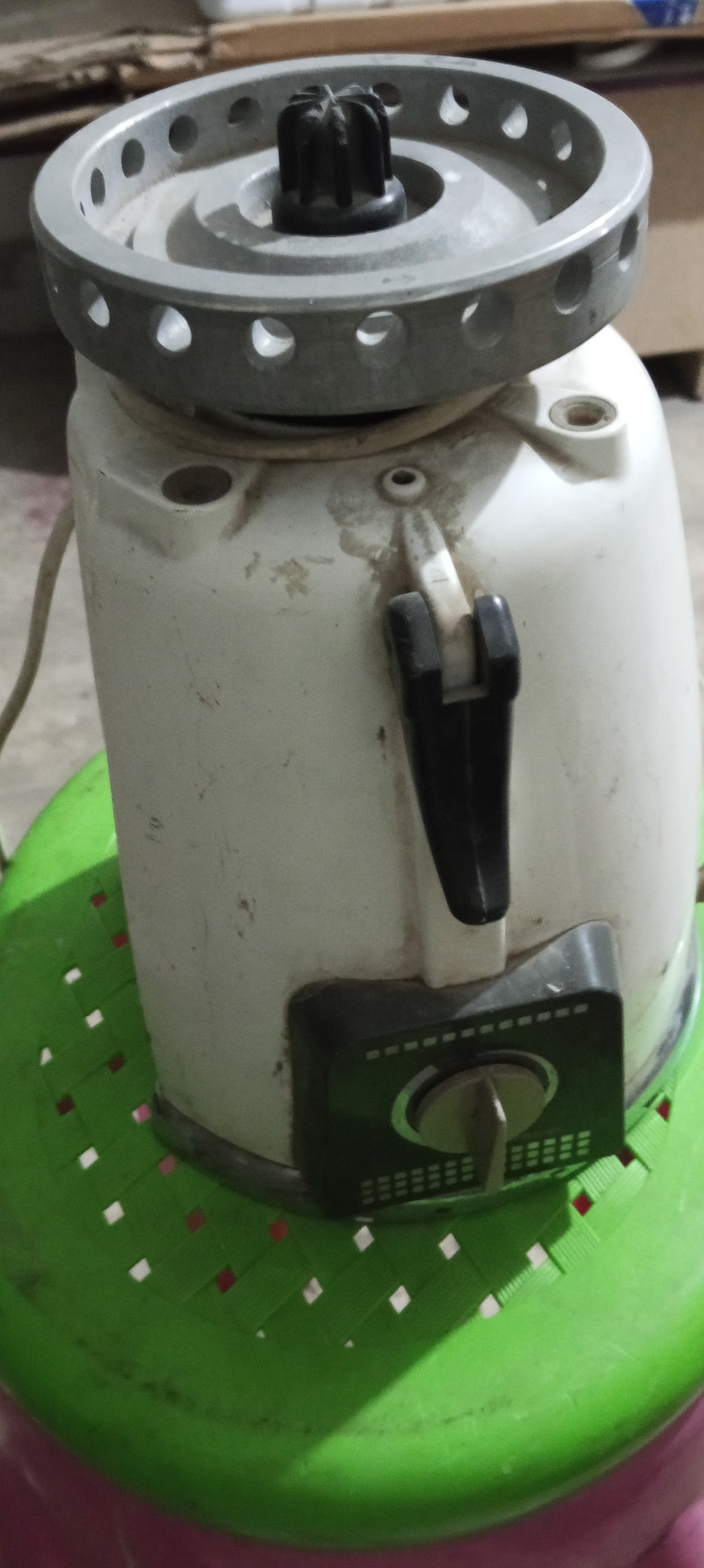 موتور آبمیوه گیری آلمانی دیمر دار بسیار پر قدرت