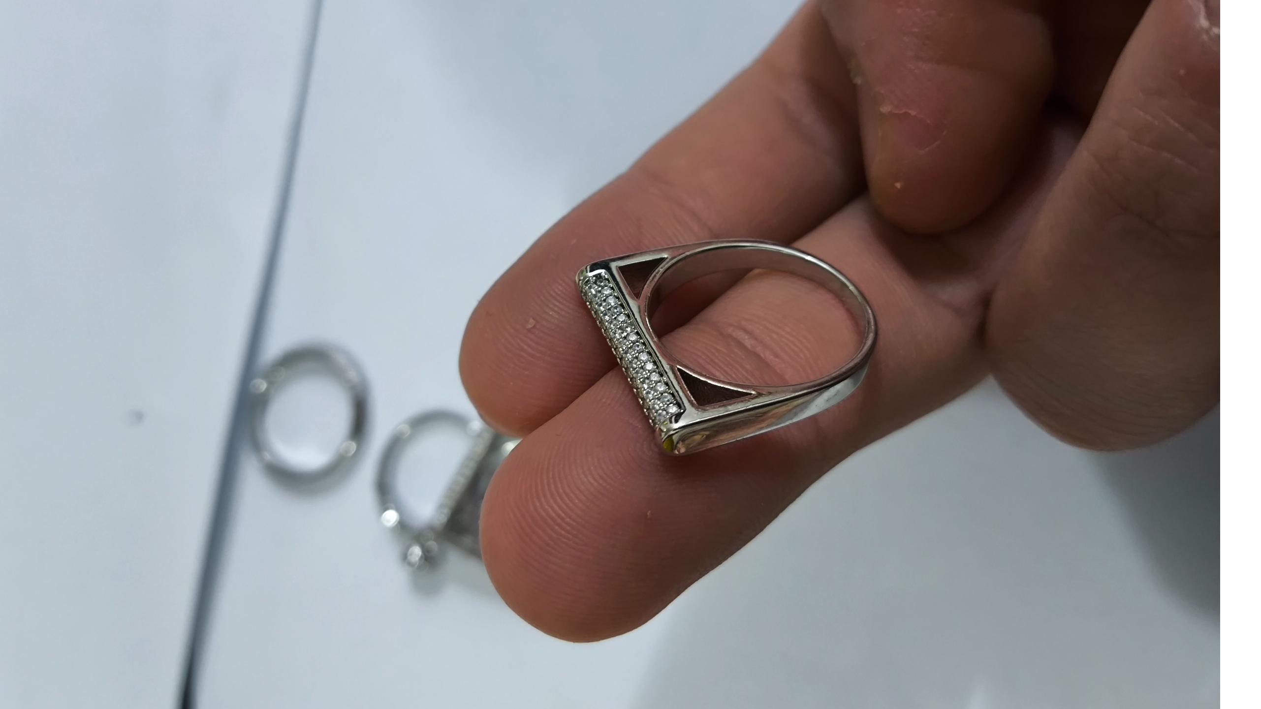 انگشتر ژوپینگ رنگ ثابت