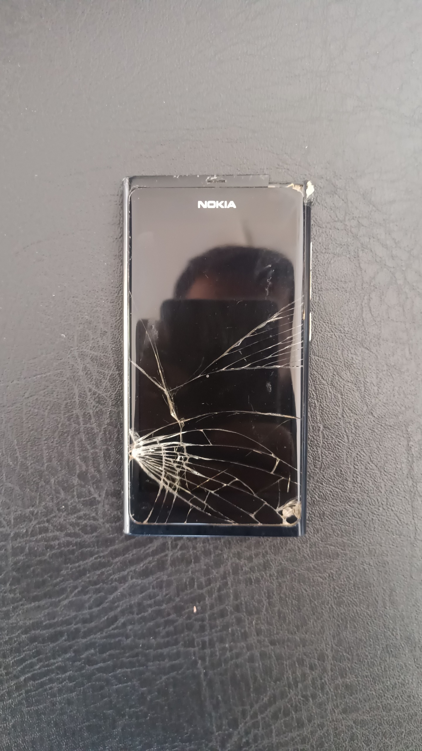 گوشی اوراقی نوکیا N9