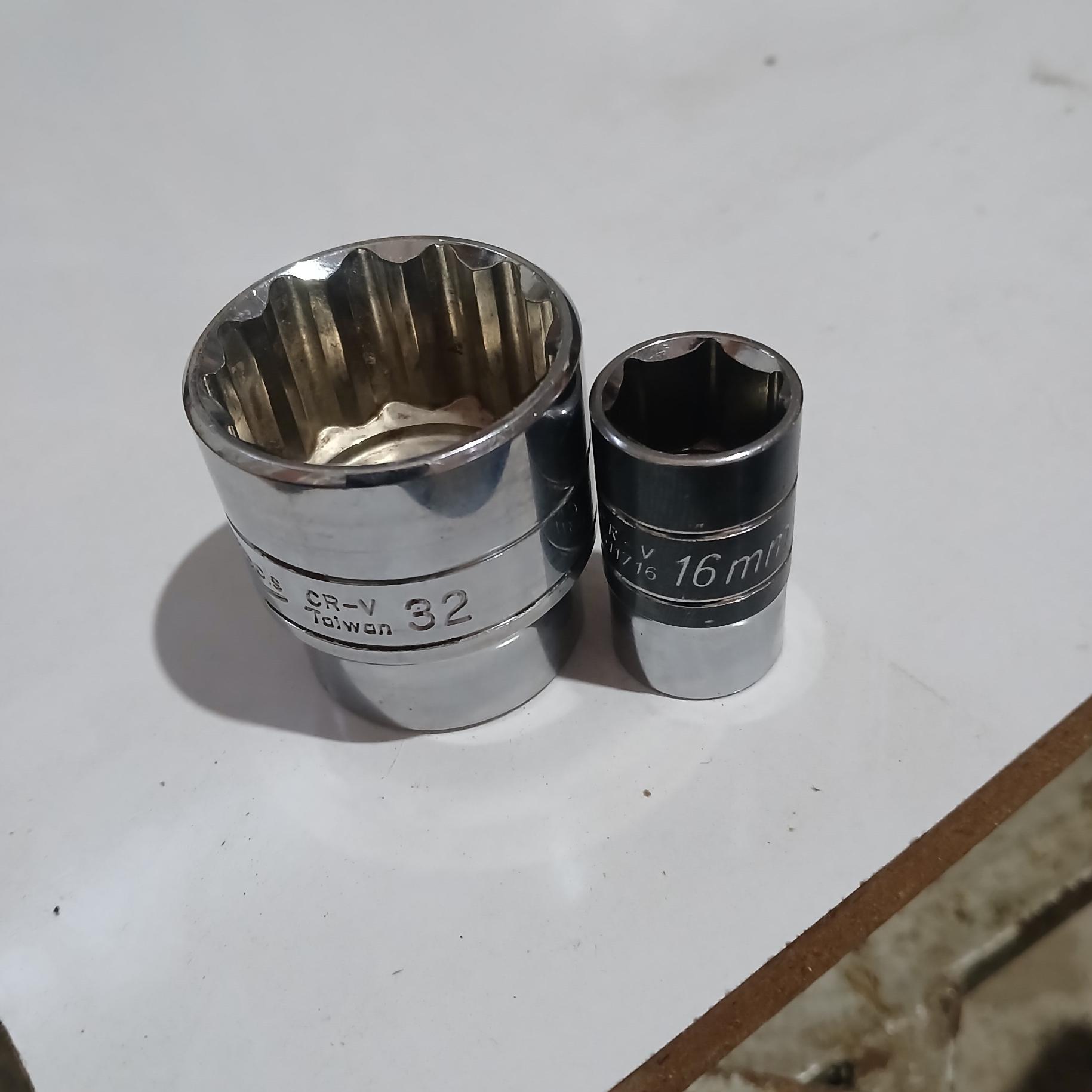 بکس 32 اینچ Tools و سایز 16