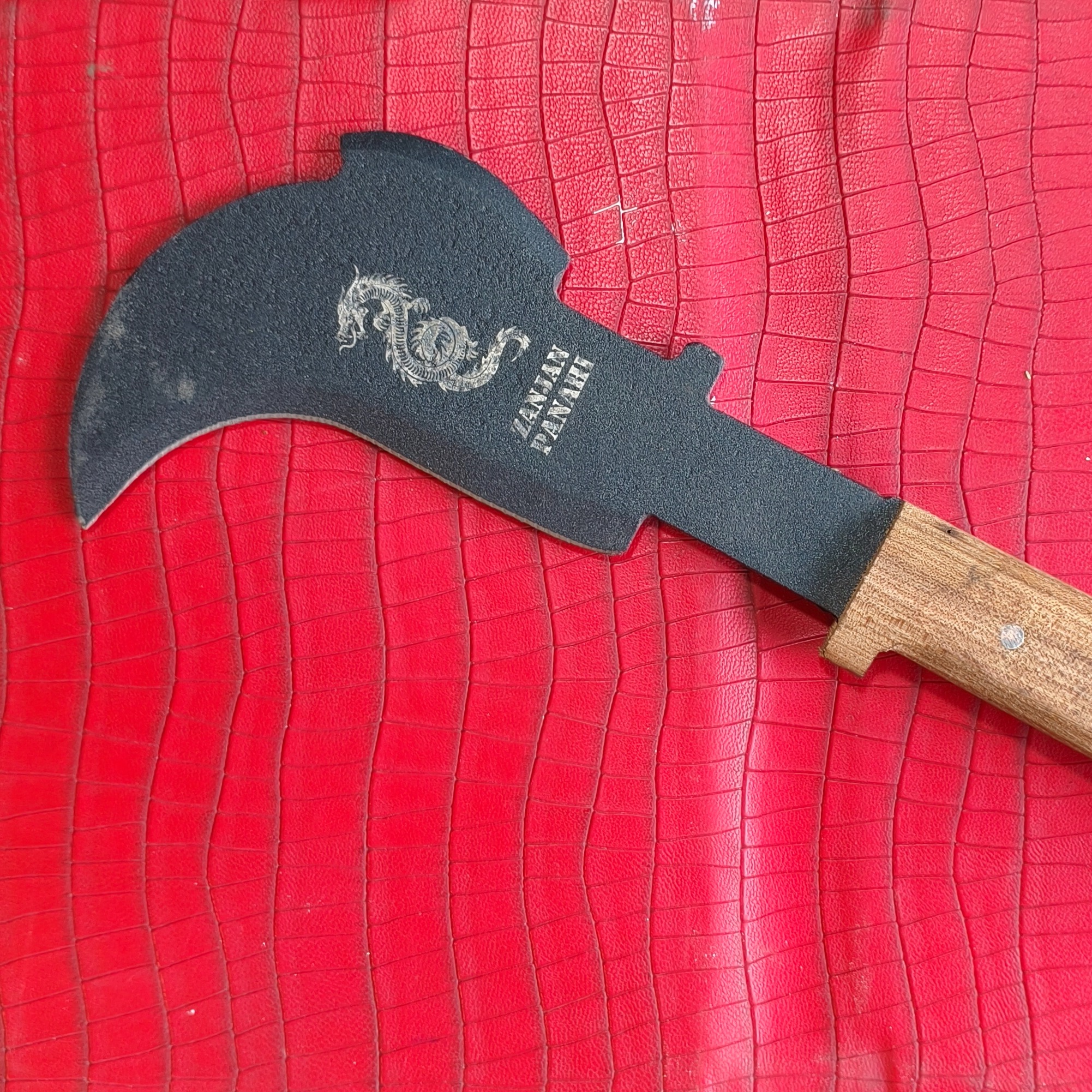 شاخه زن درخت درجه یک