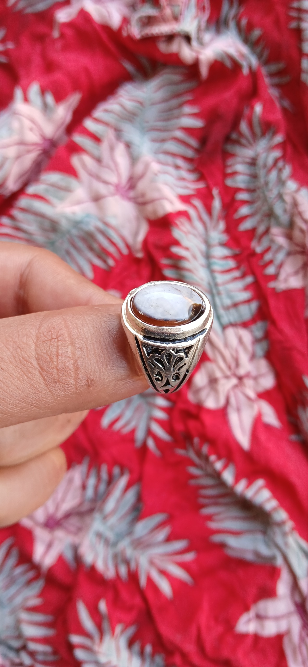 انگشتر زیبا نگین خاص