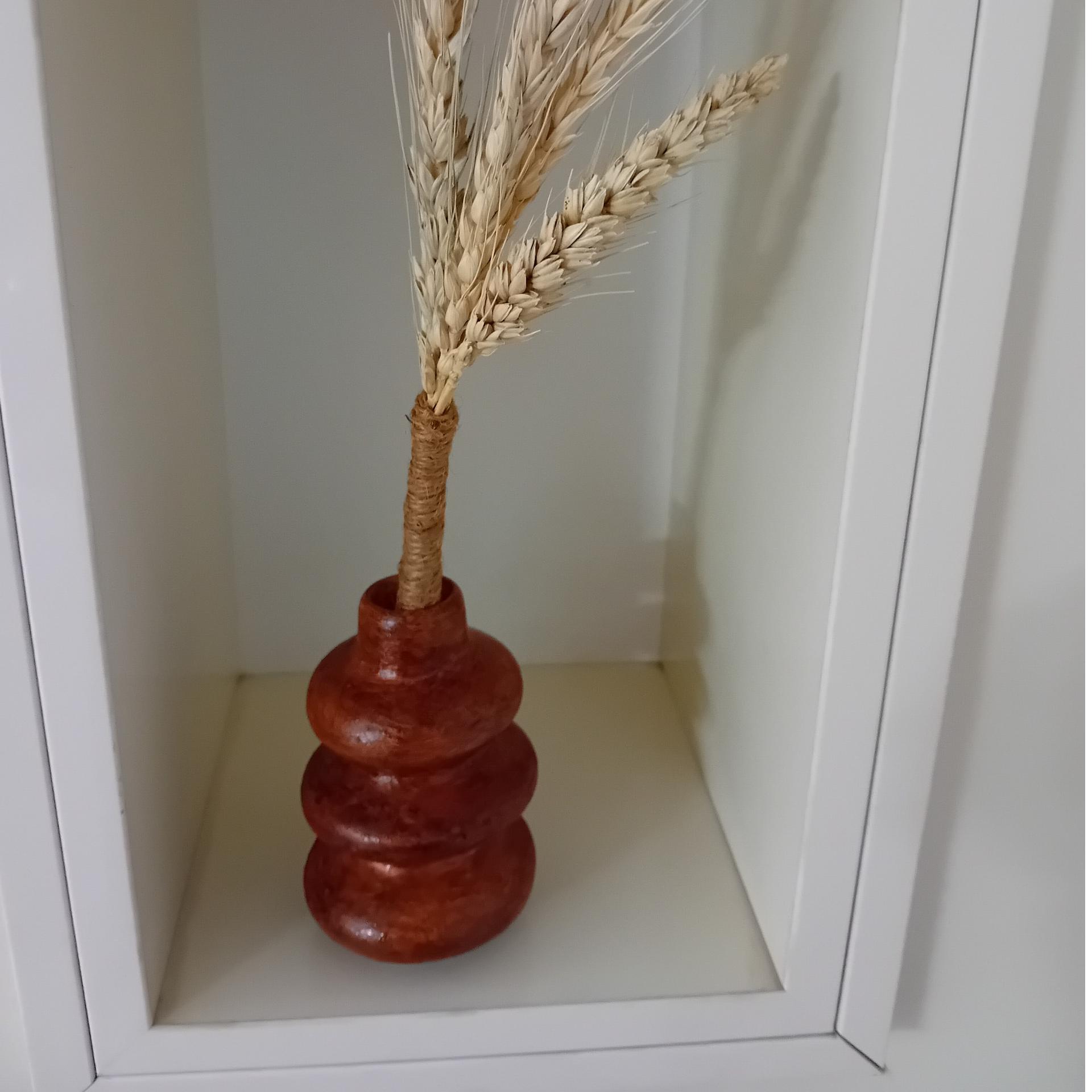 گلدان با سنگ مصنوعی