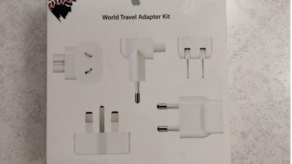 کیت آداپتور اپل Apple World Travel Adapter Kit