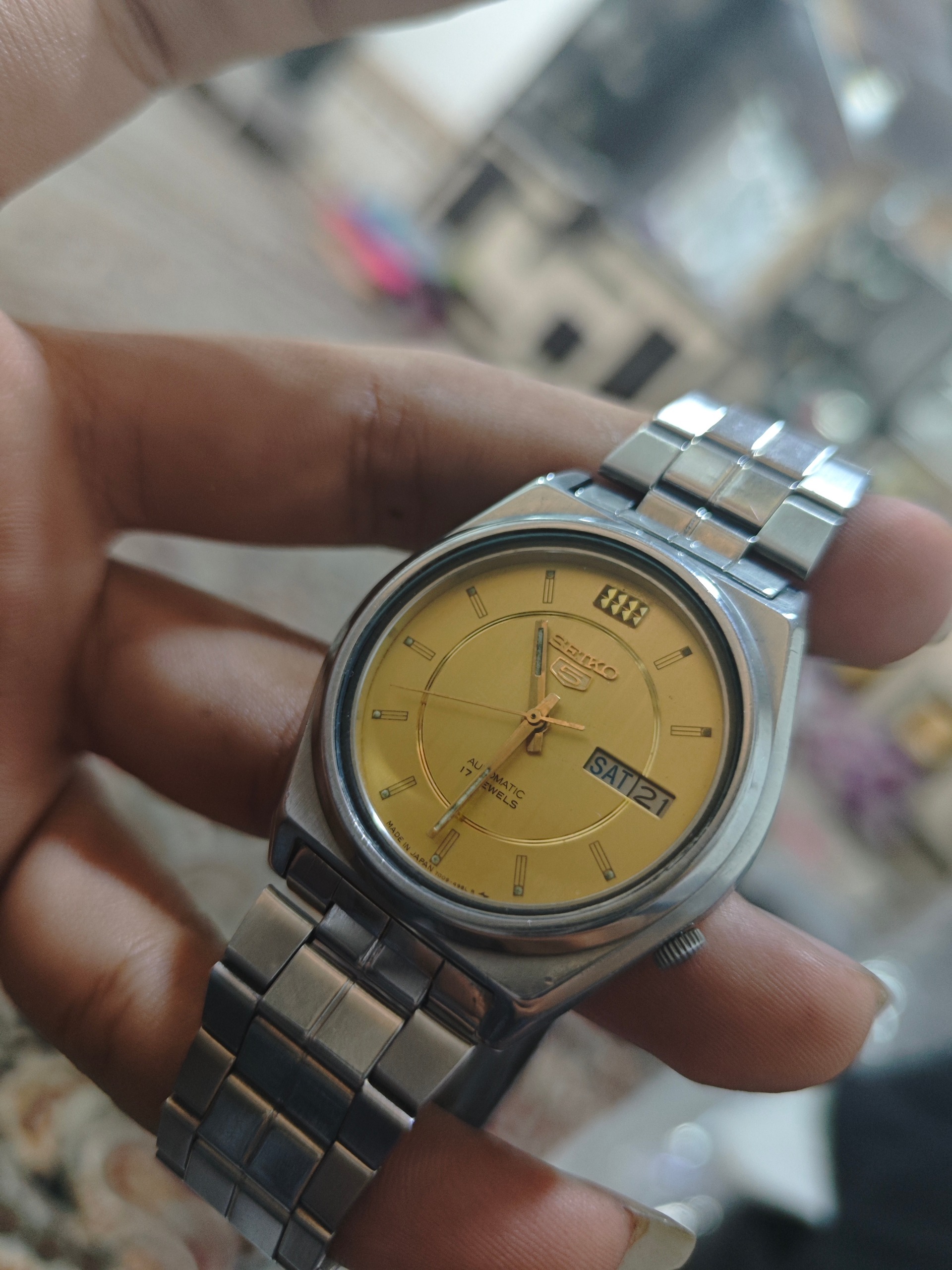 ساعت سیکو پنج و الگانس سه موتور فعال