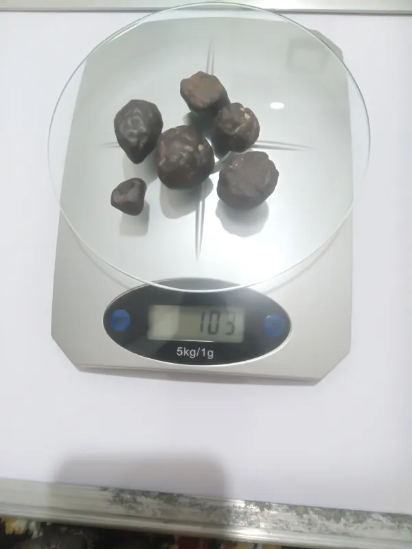 سنگ مشکوک به شهاب سنگ