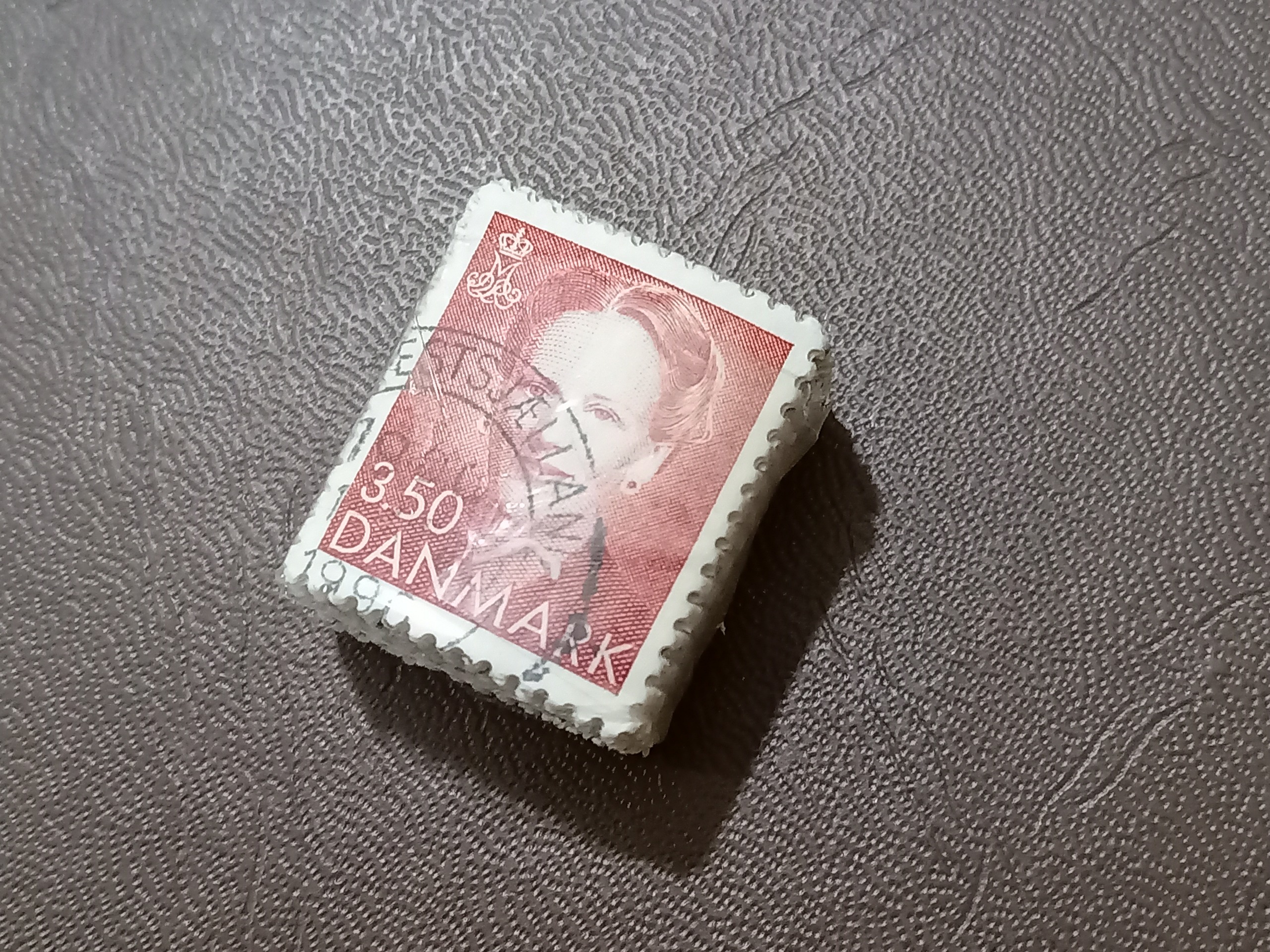 بسته 100 تایی تمبر 3.50 ملکه دانمارک