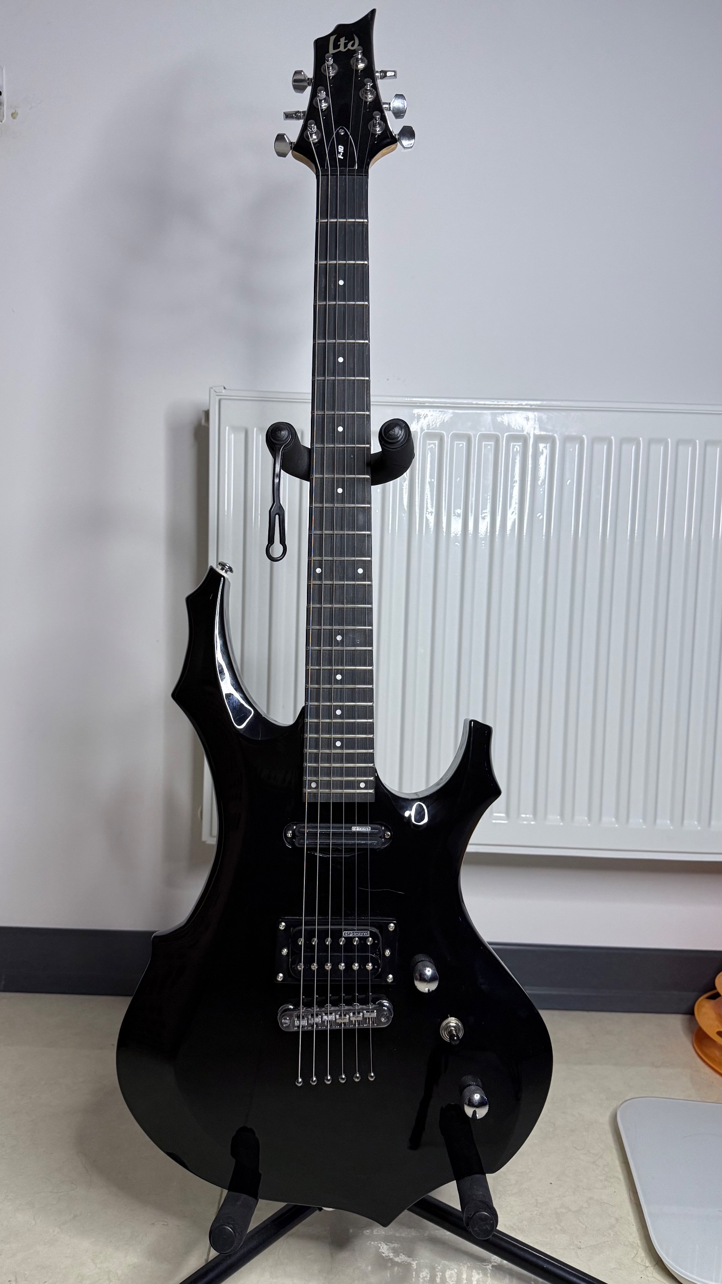 گیتار الکتریک ESP LTD-F10