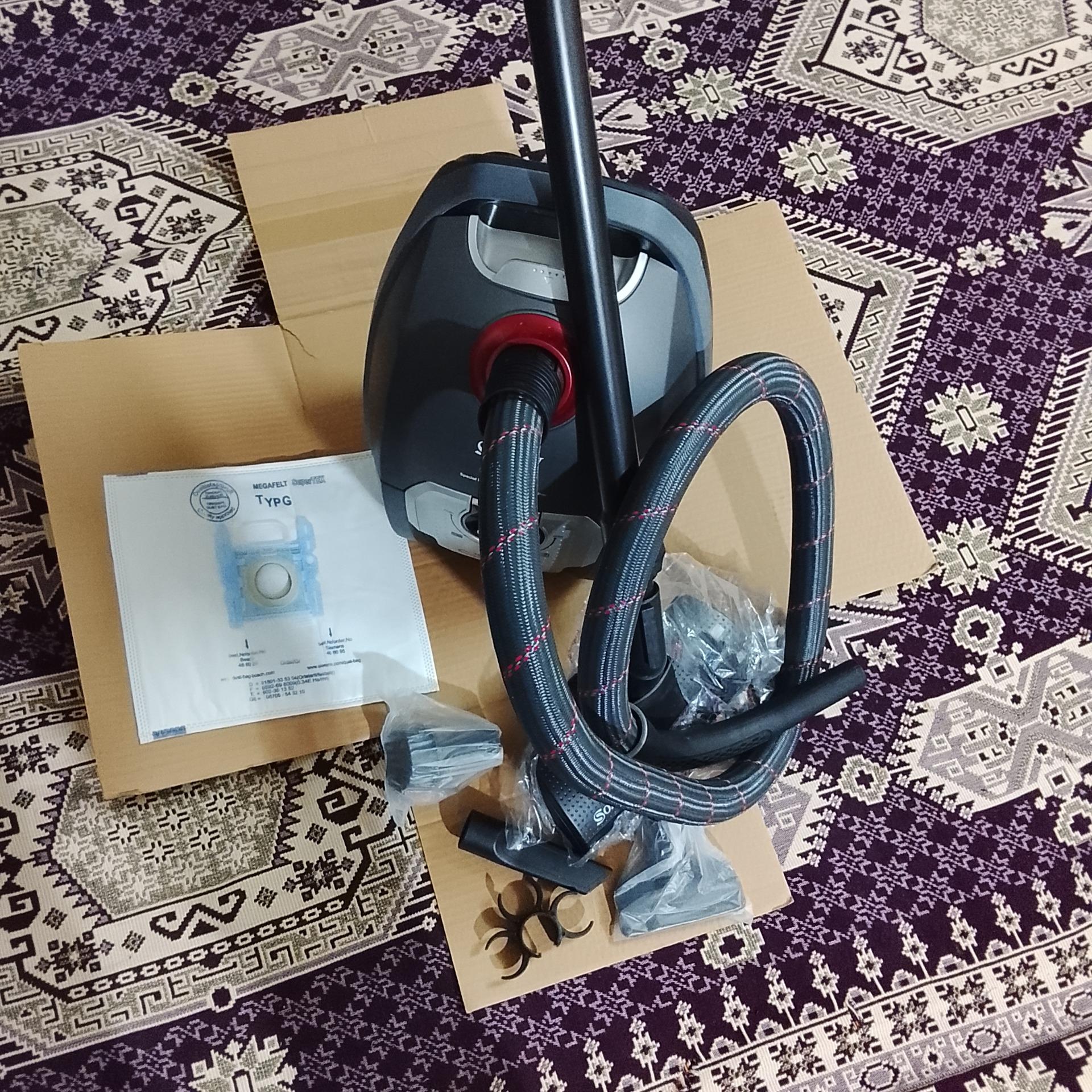 جاروبرقی طرح بوش