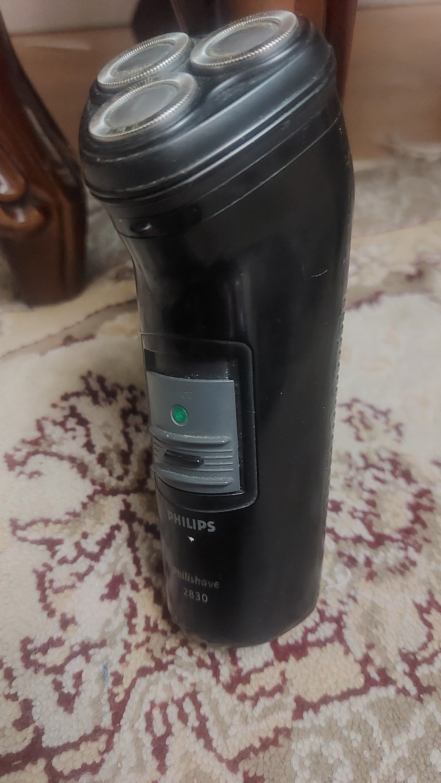 ریش تراش برقی فیلیپس