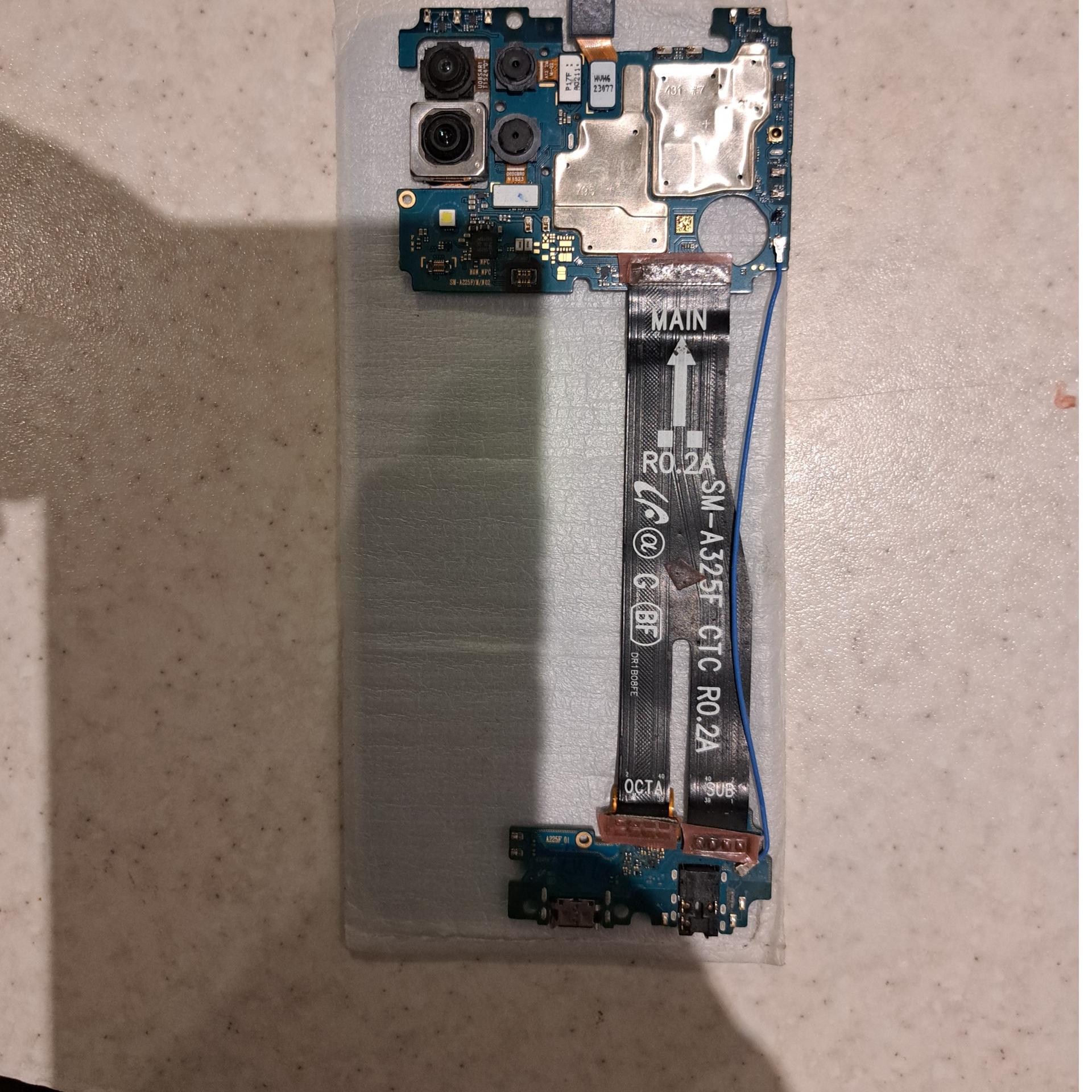 بردگوشی a22و128گیگ و4g