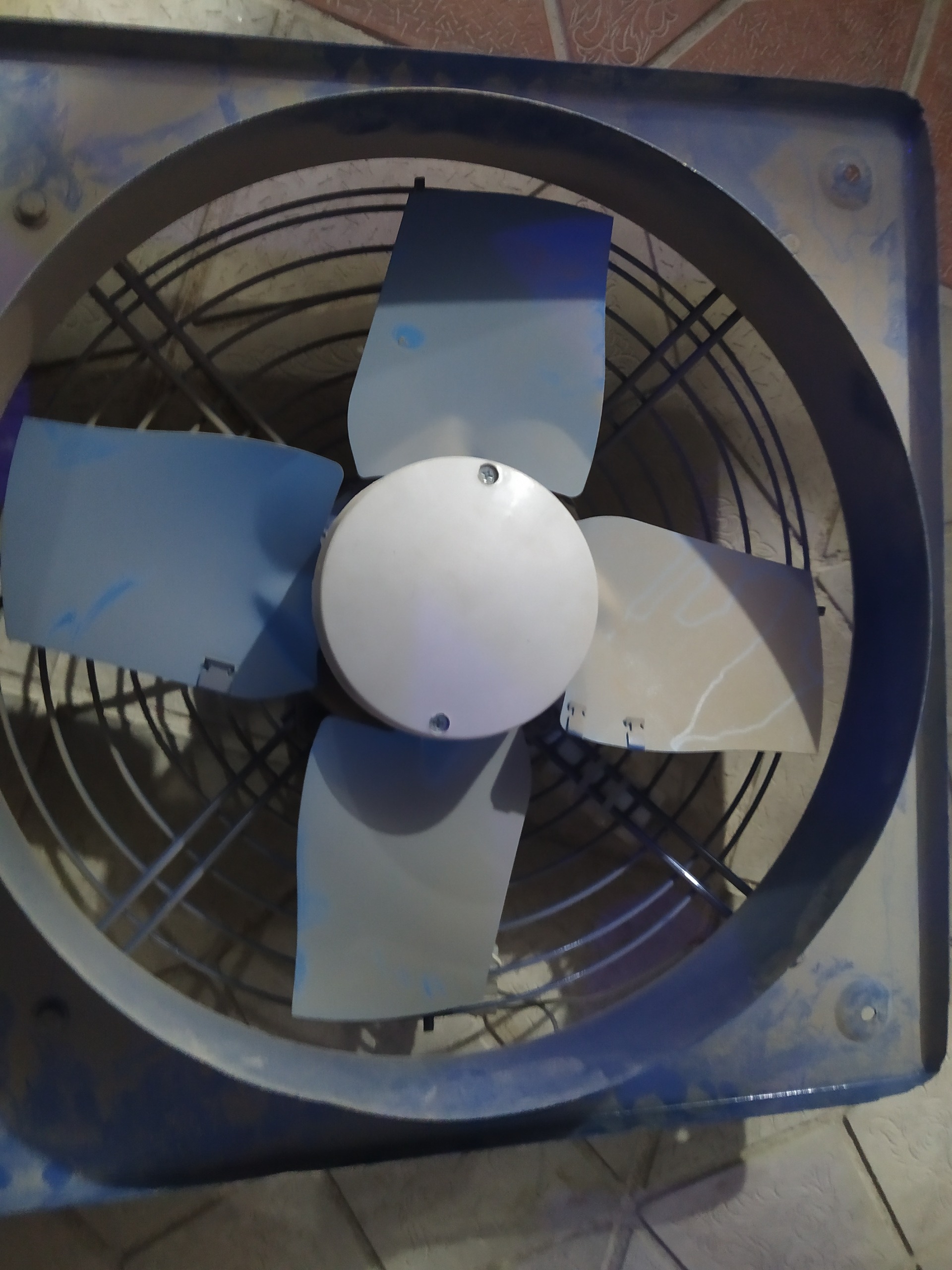  فن دمنده فلزی