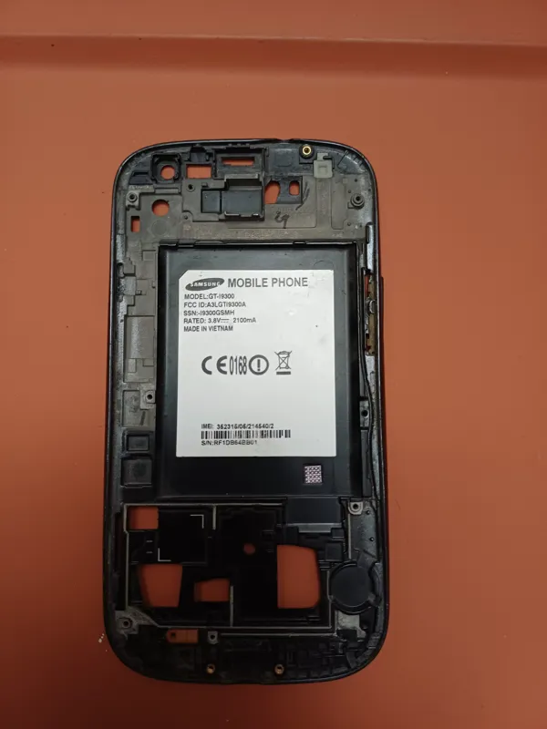 شاسی روکاری و بسیار تمیز s3