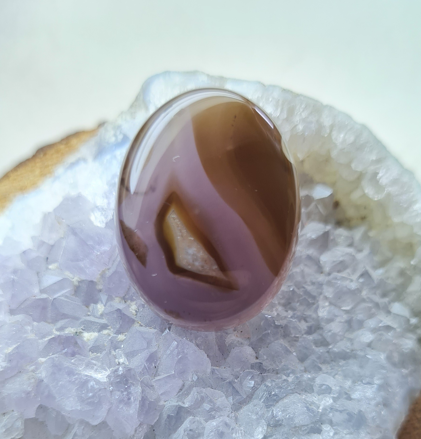 نگین عقیق دورنگ سوسنی و خرمایی