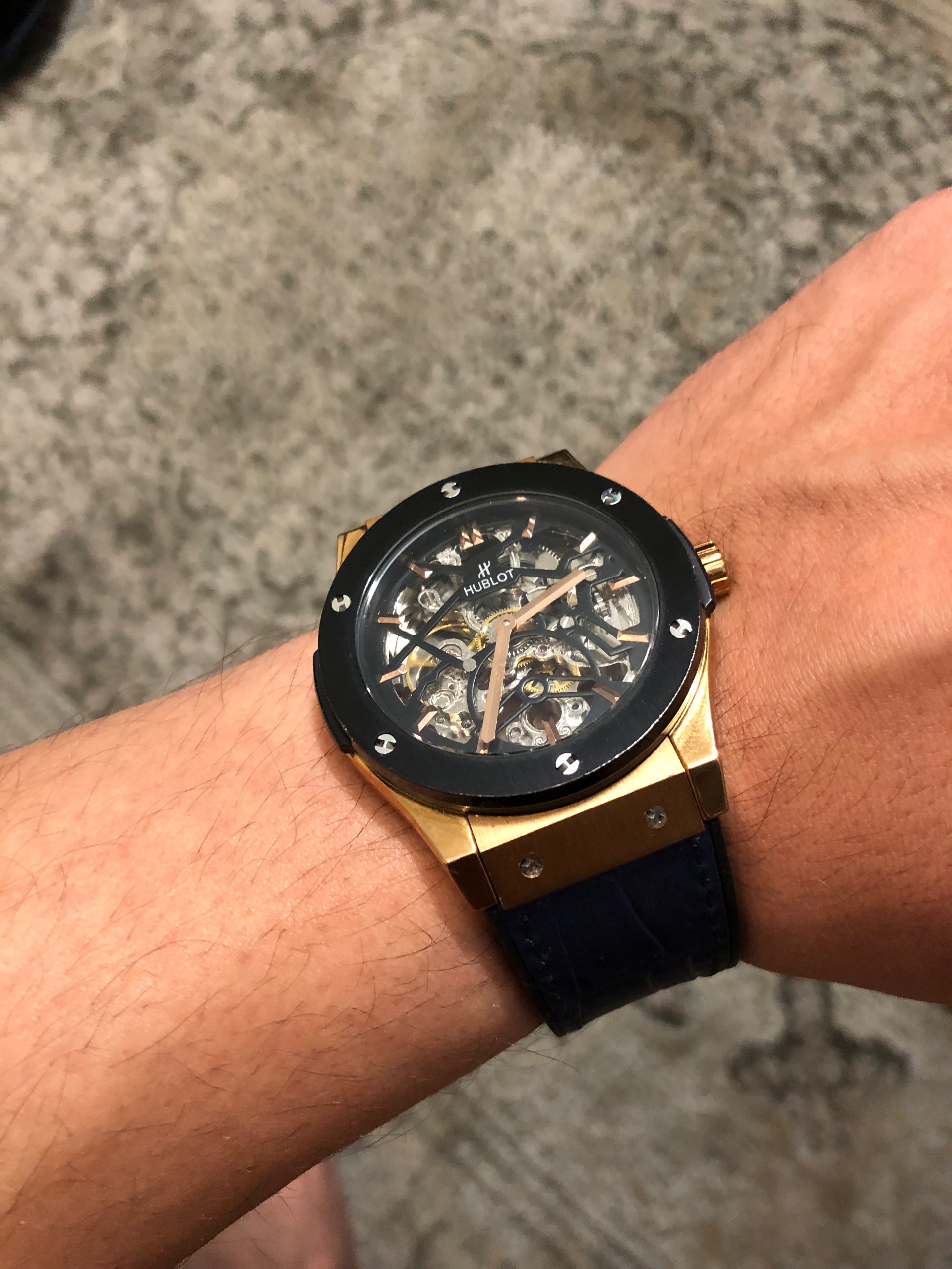 ساعت هوبلو اسکلتون