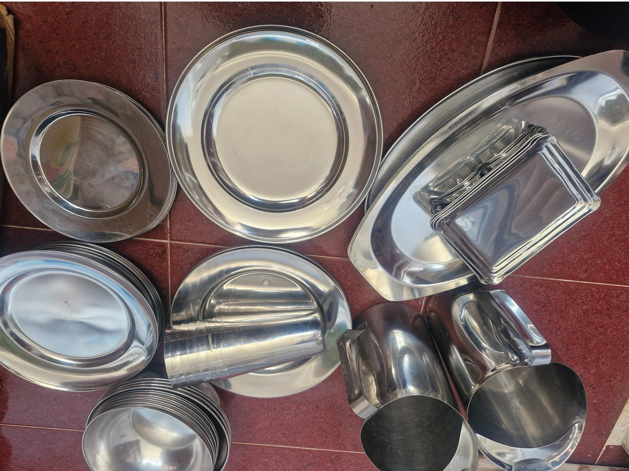 ظروف غذا خوری و پذیرایی استیل