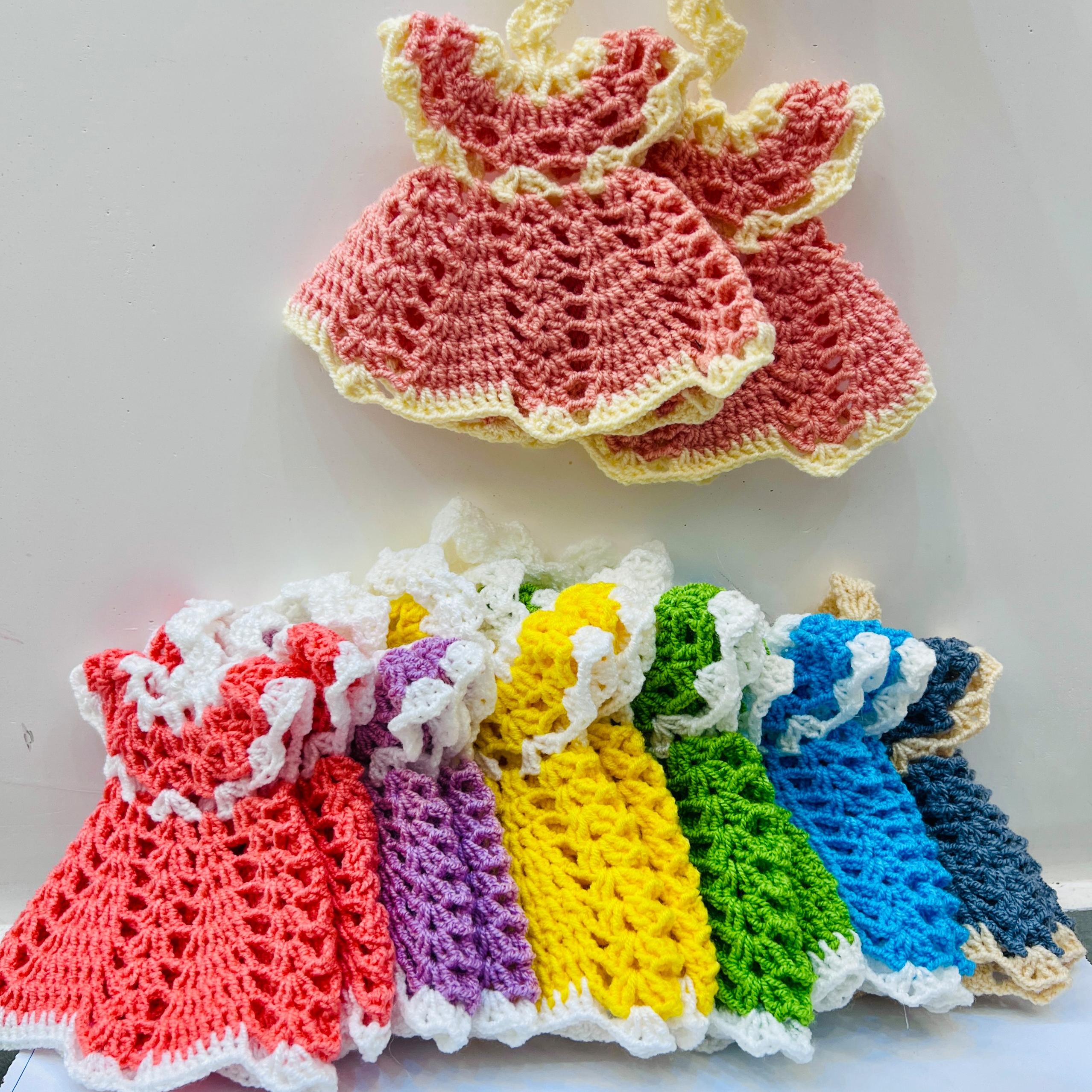 آویز لباس بافتنی