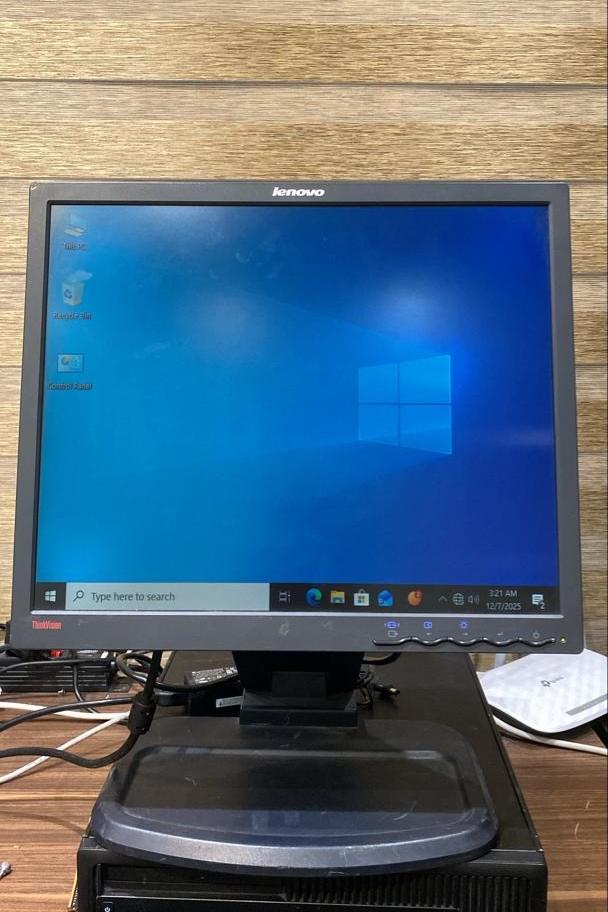 مانیتور 19 اینچ lenovo