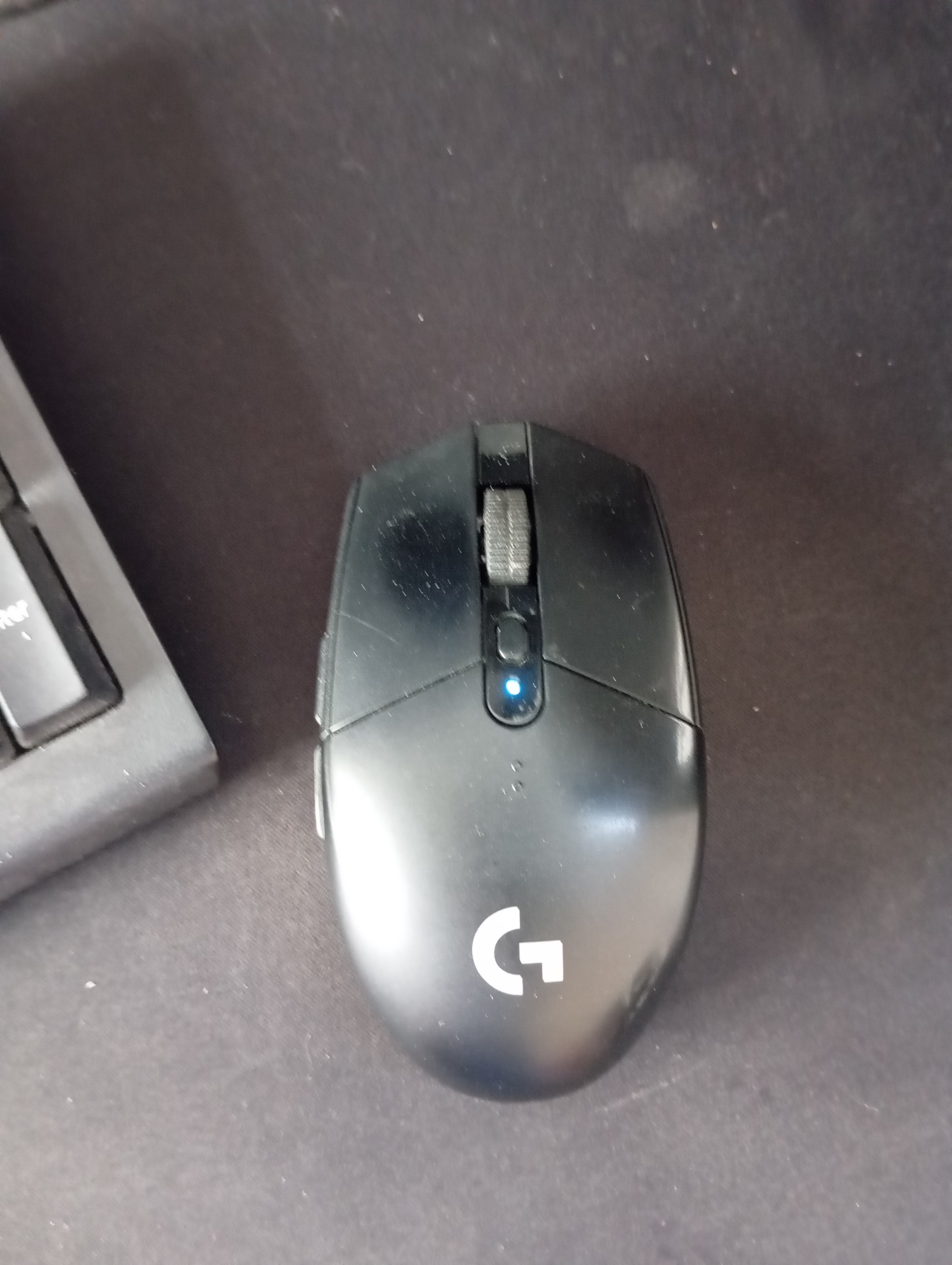 لاجیتک g305 کاملا سالم