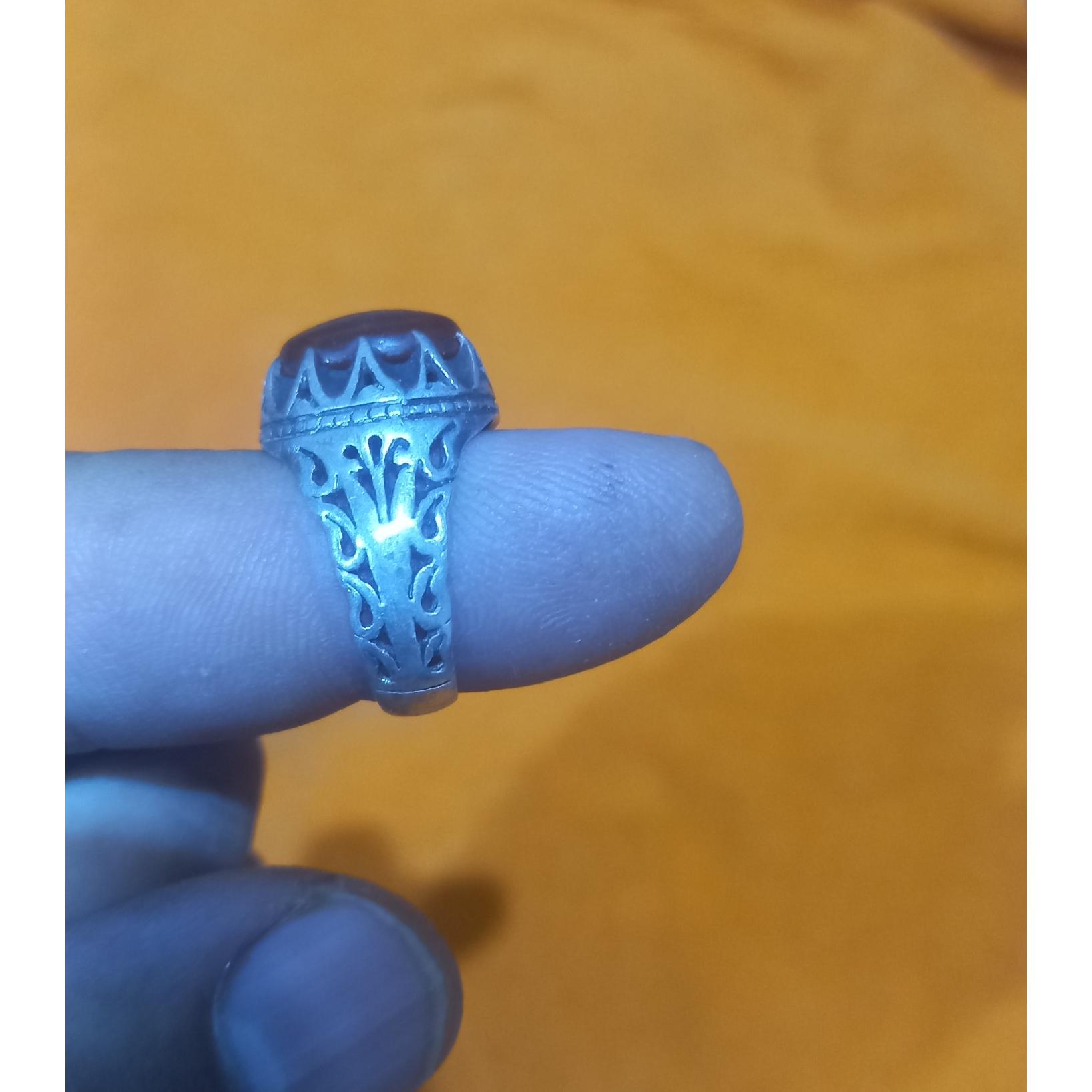 انگشتر یاقوت نقره