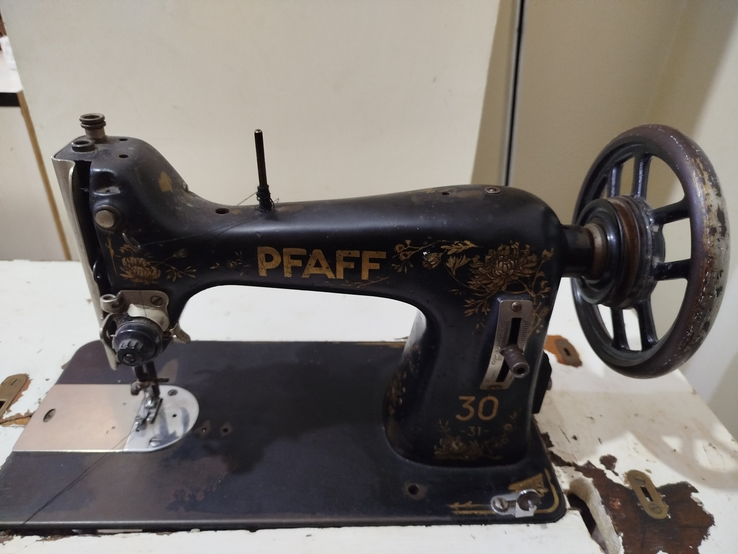 چرخ خیاطی Pfaff
