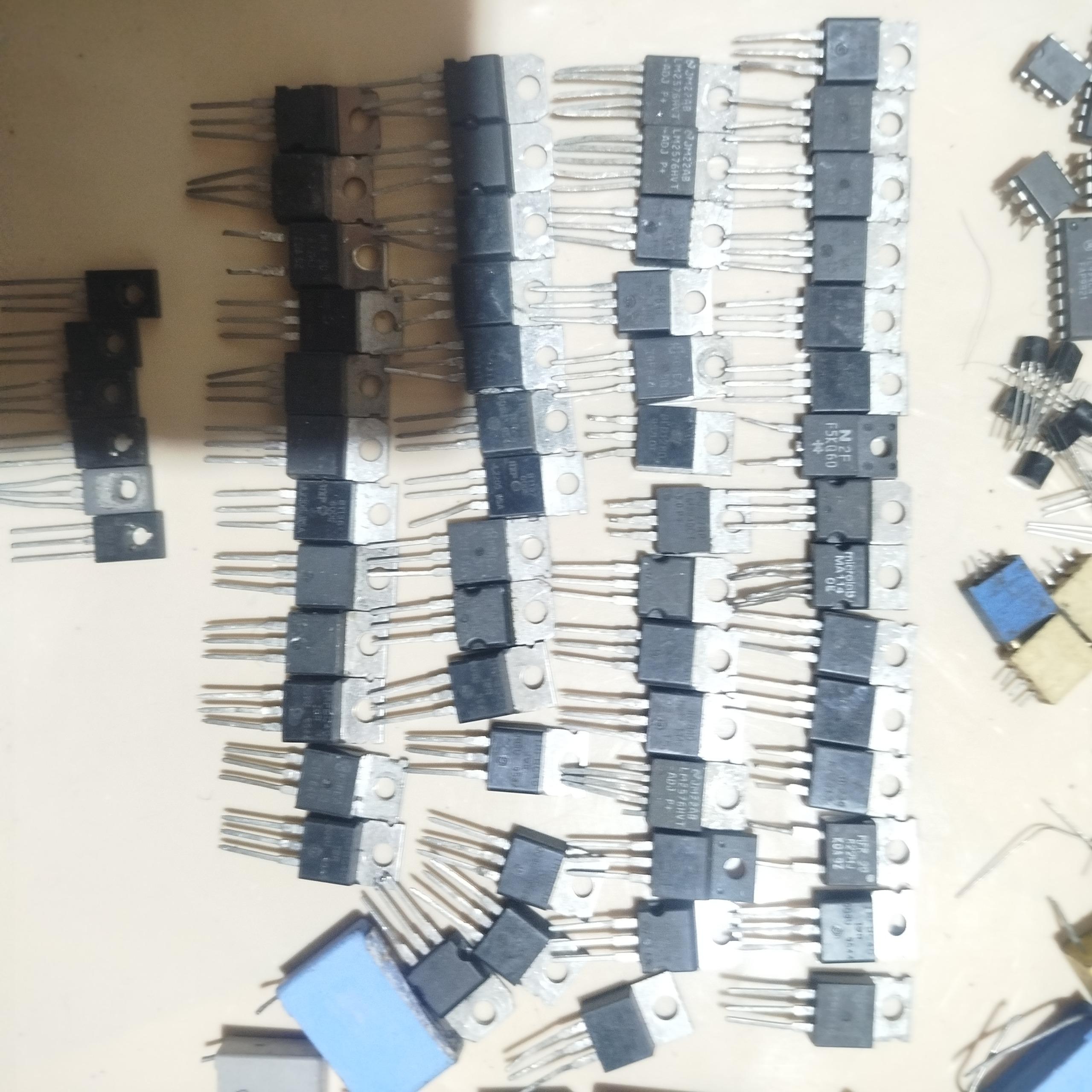 قطعات الکترونیکی نو