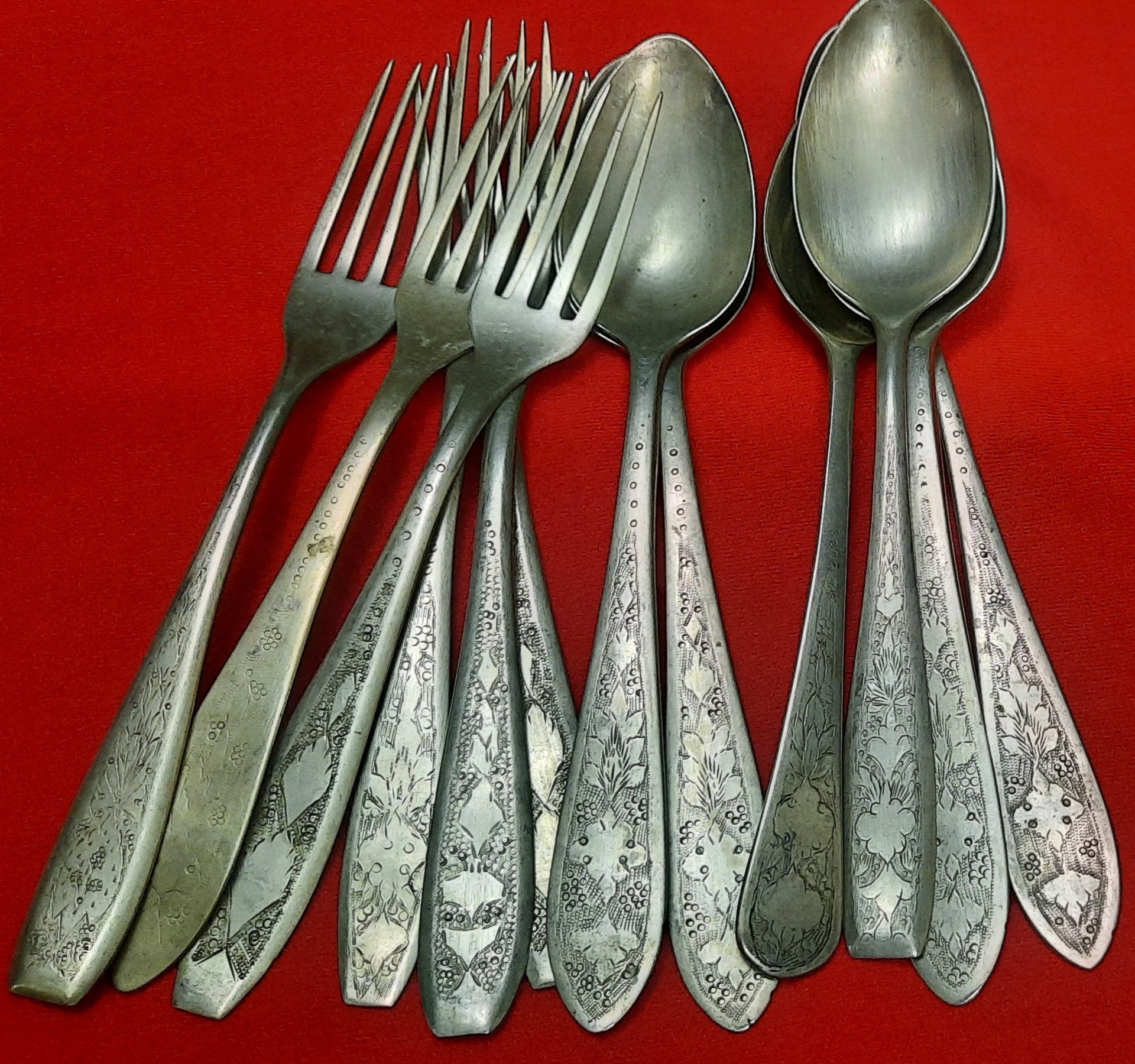 قاشق وچنگال قدیمی