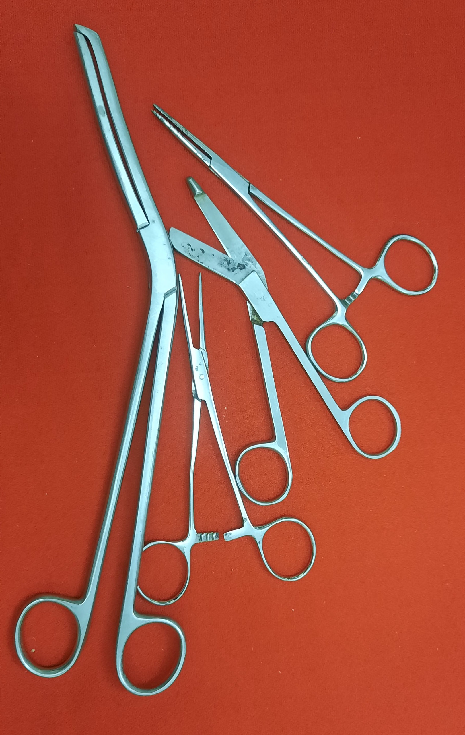 قیچی پزشکی خارجی قدیمی