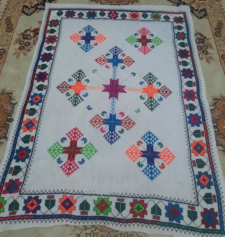 پرده قدیمی کاردست مساحت2متر
