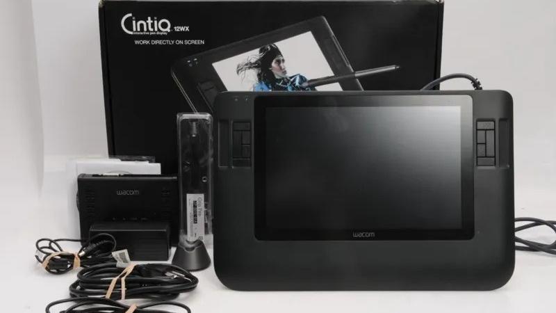 قلم نوری نمایشگر دار Wacom سینتیک مدل Cintiq 12WX