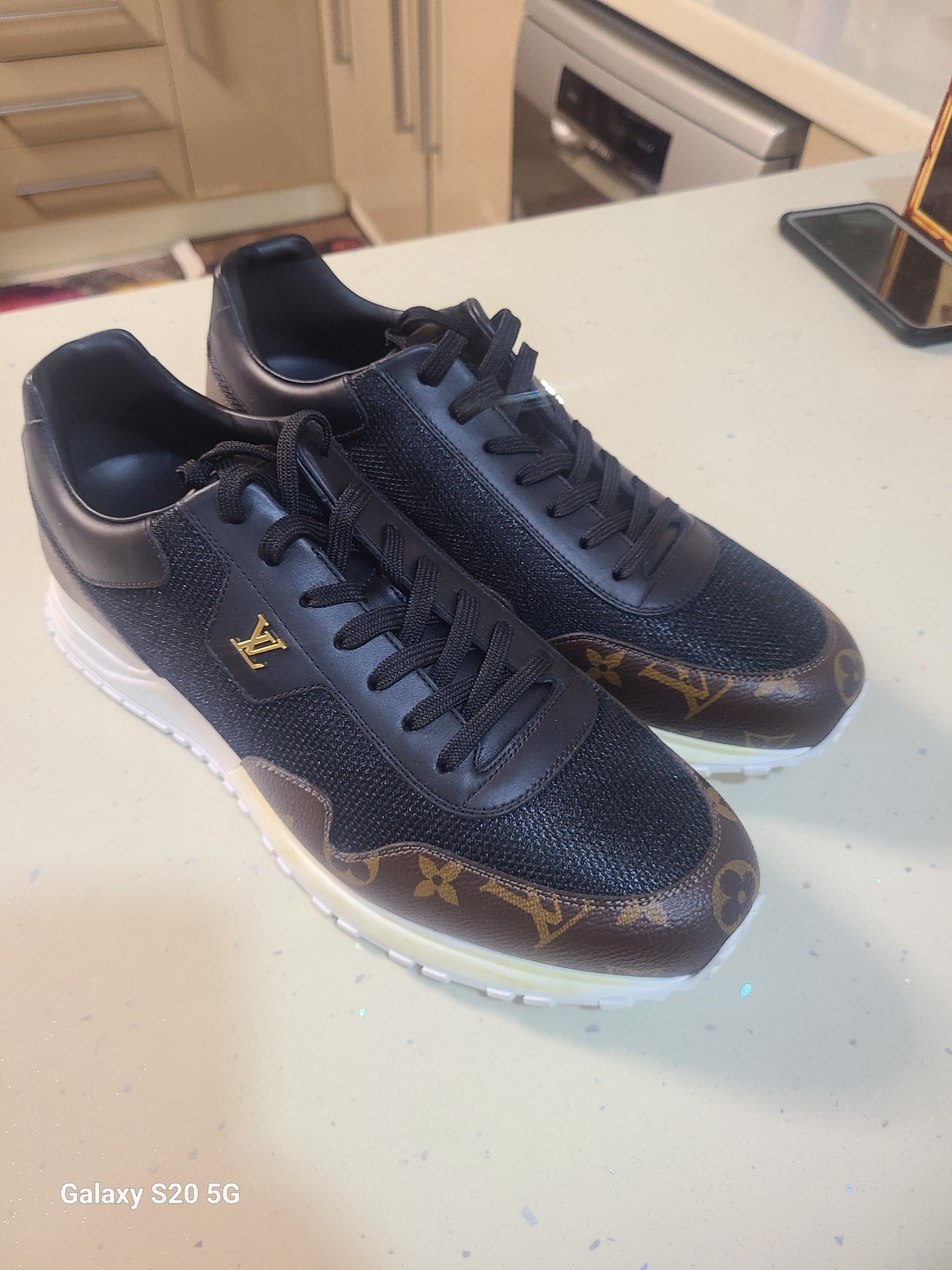 louis vuitton Shoes made in Italy کفش لویی ویتان