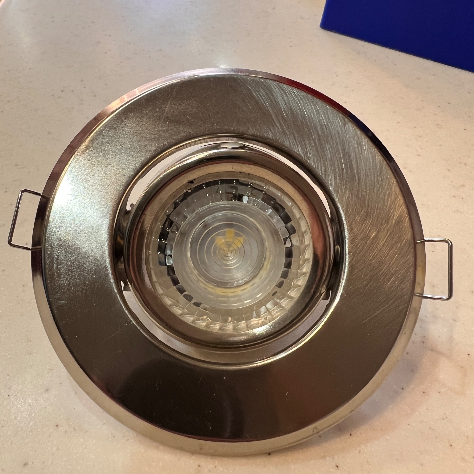 قاب هالوژن نو