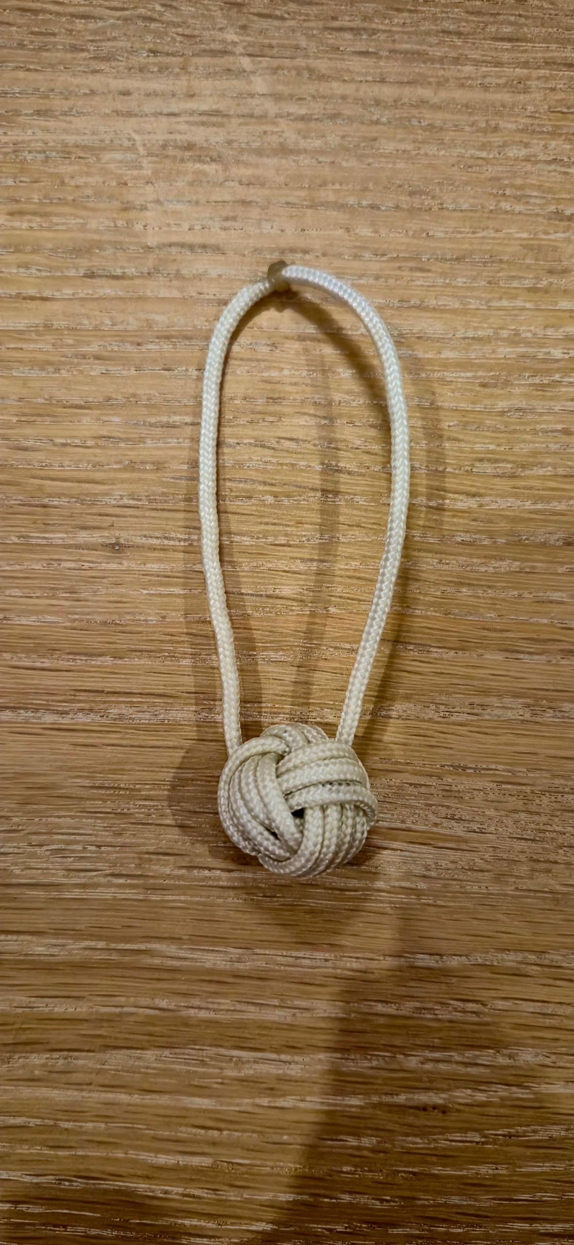 جاکلیدی توپ سفید