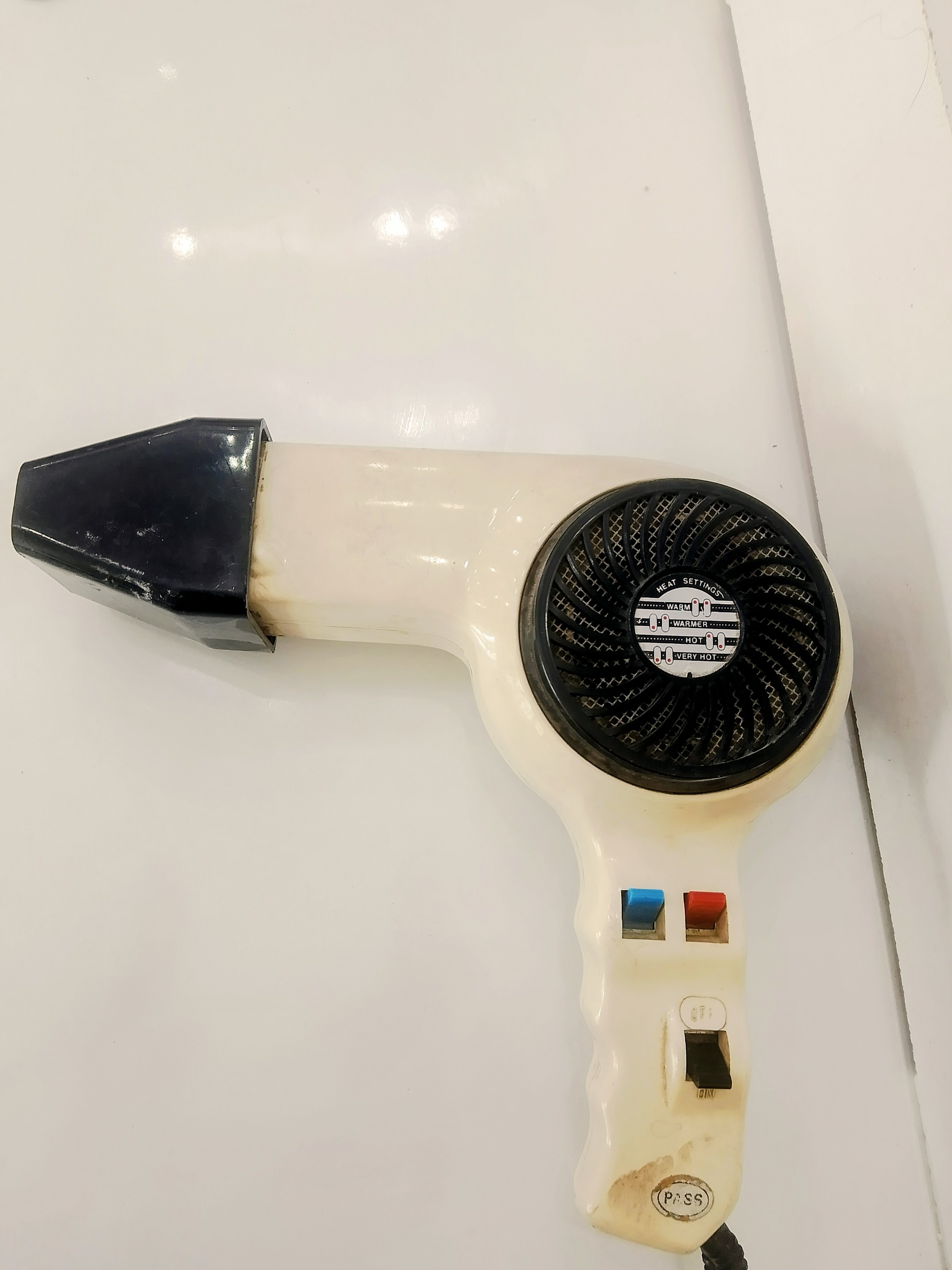 سشوار قدیمی زیباوبکر