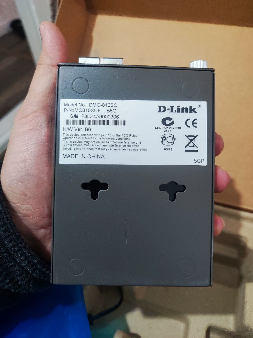 مبدل فیبر نوری به اترنت دی-لینک مدل DMC-810SC
