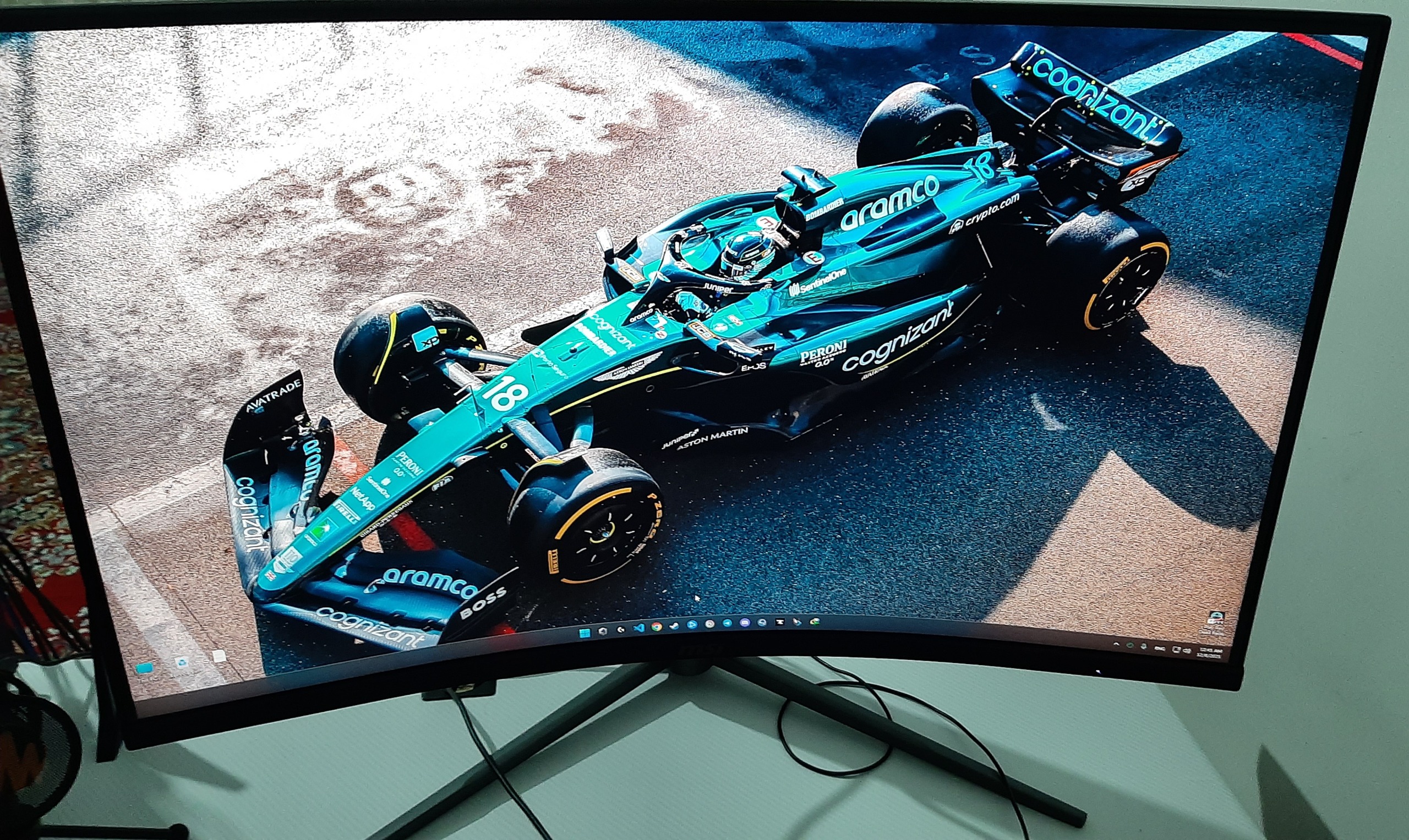 مانیتور گیمینگ msi mag 32inch 240hz