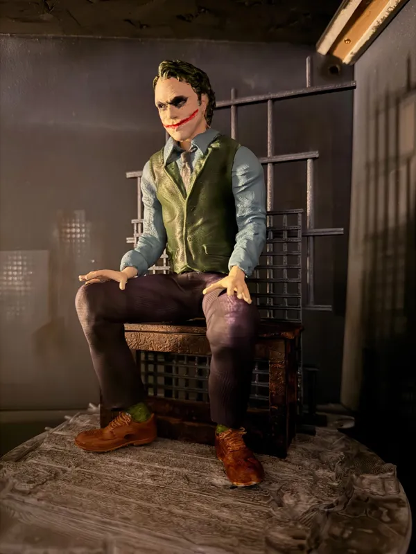 فیگور Nova Art Joker The Dark Interrogation