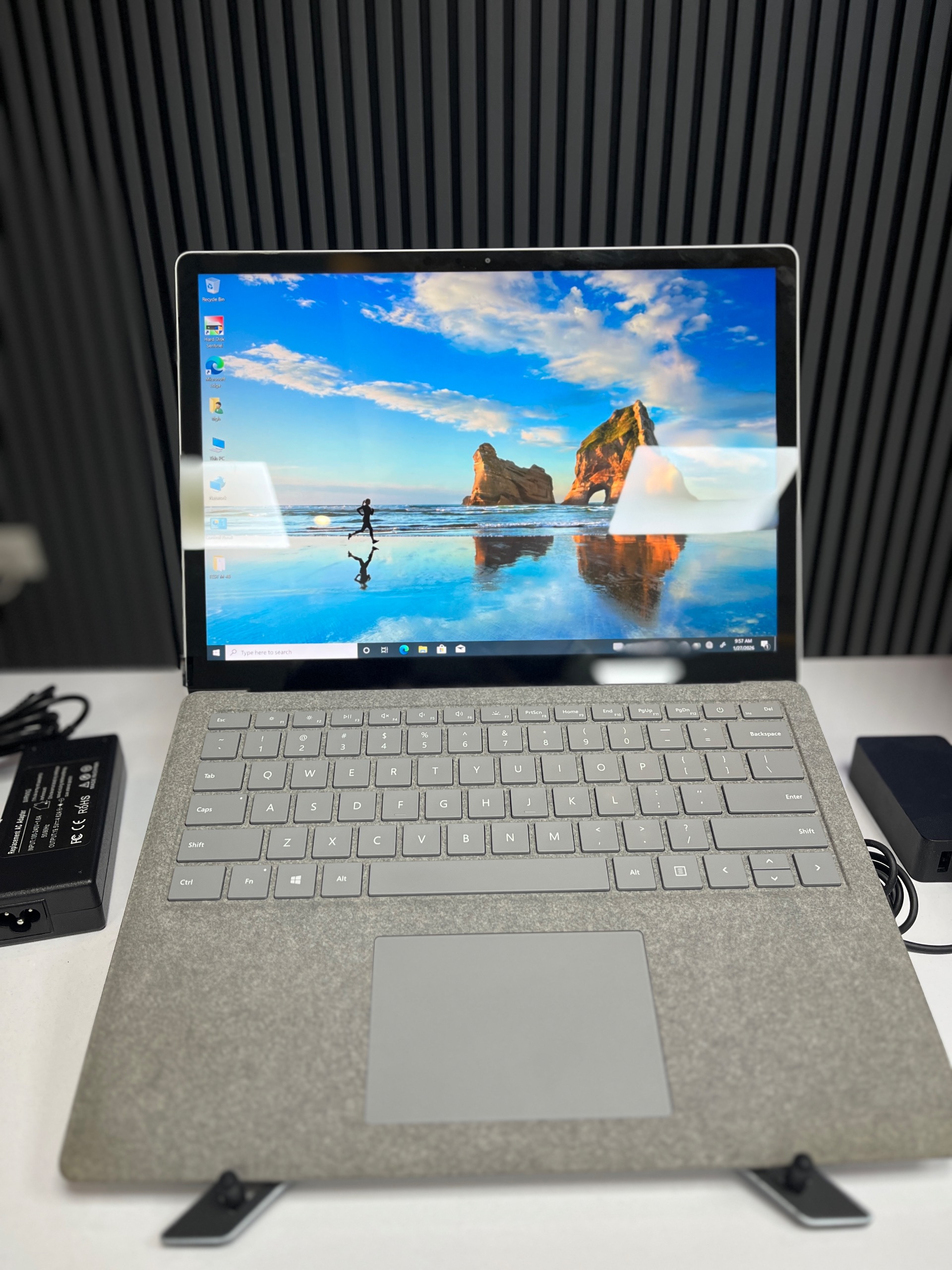 لپ تاپ surface laptap2