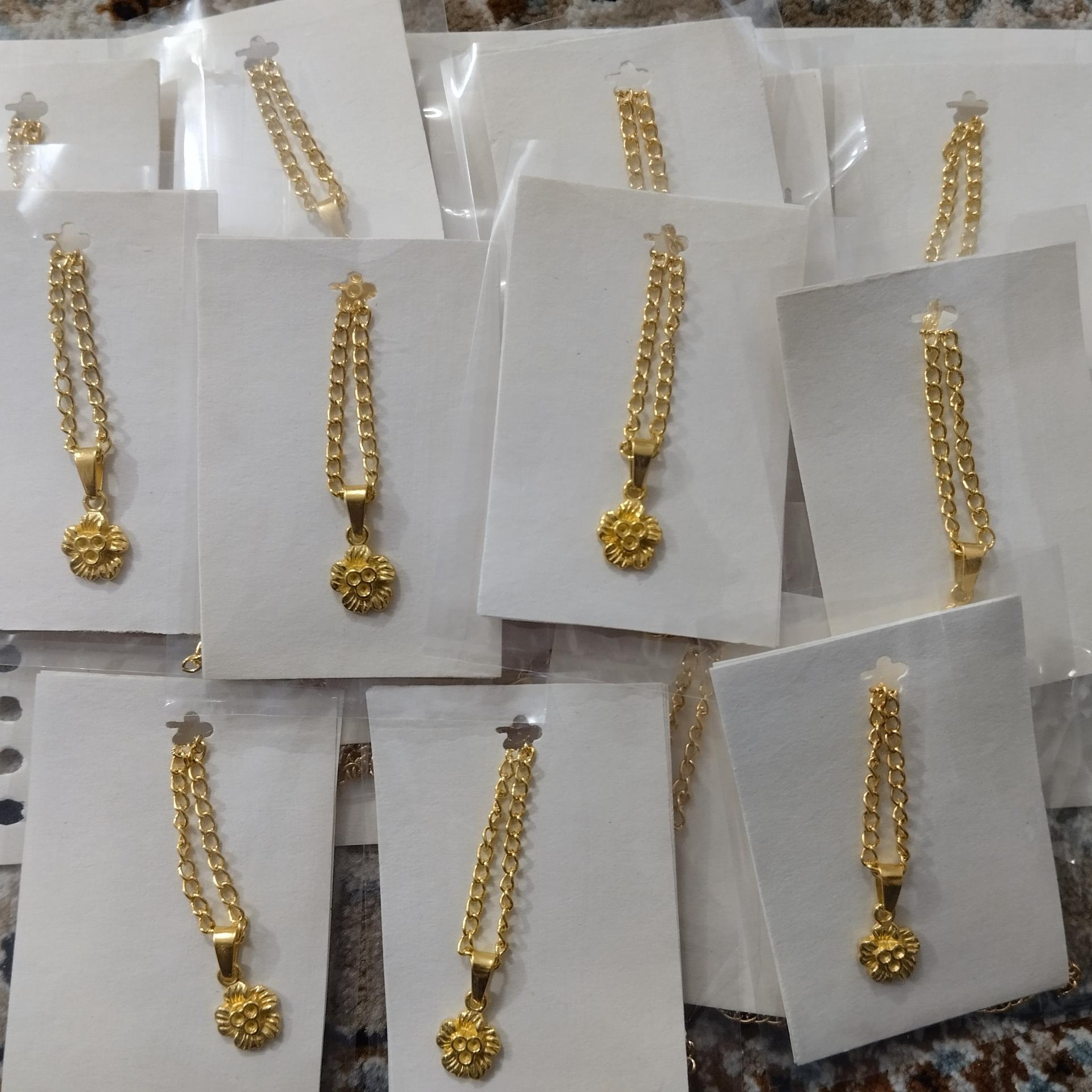 گردنبند طلا یی