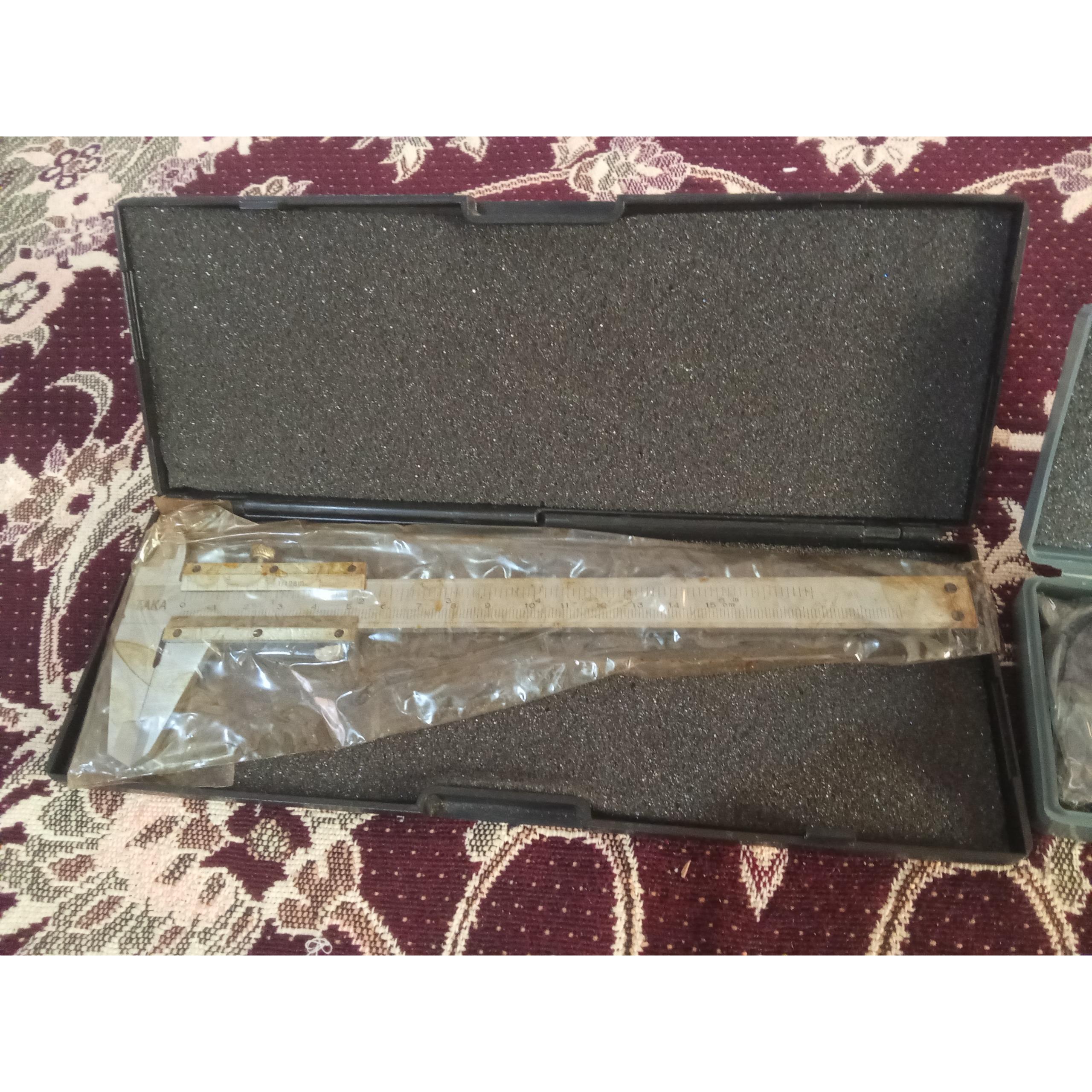 کولیس دقیق و بسیار کمیاب مارک taka