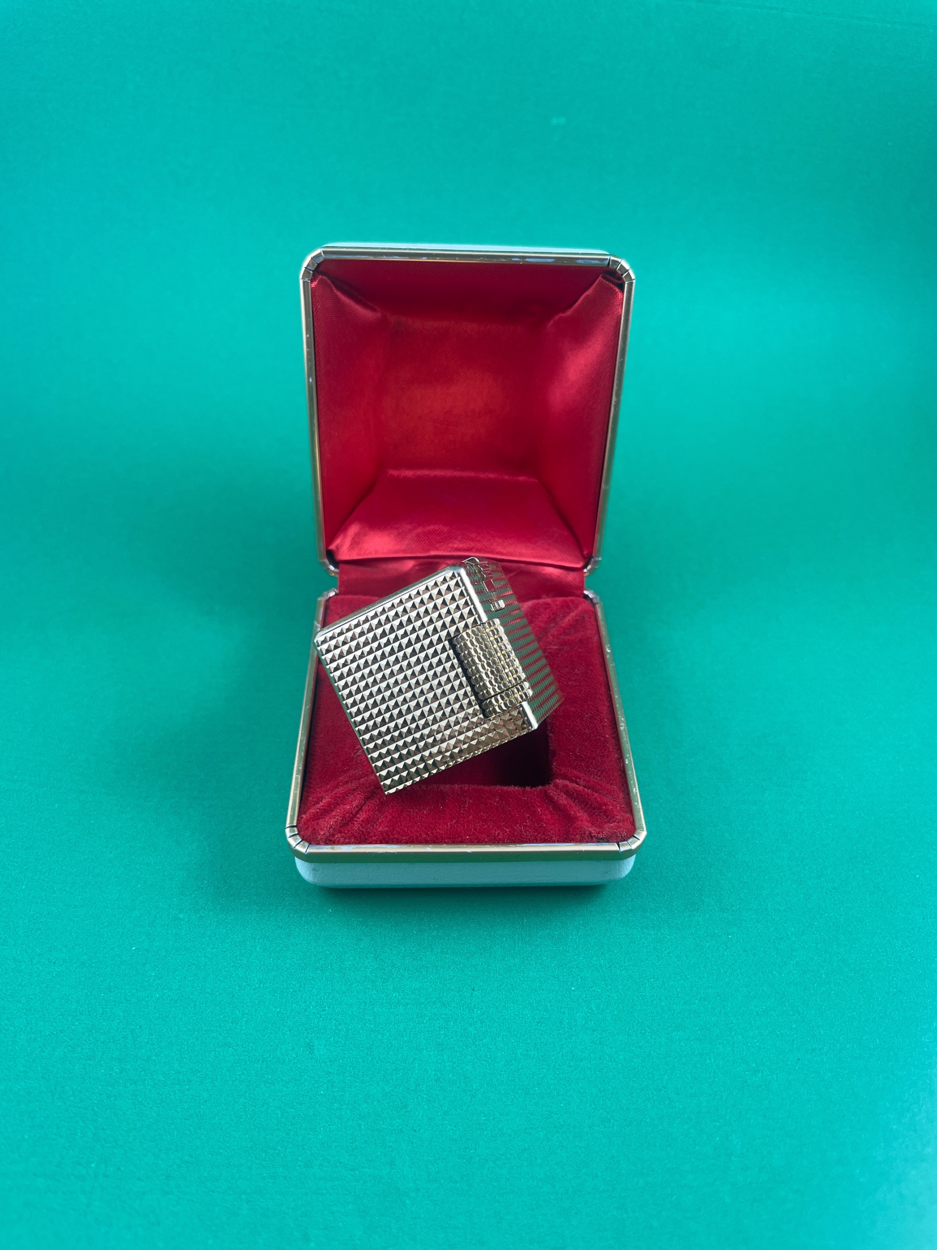 فندک ایپاگ دایس ippag