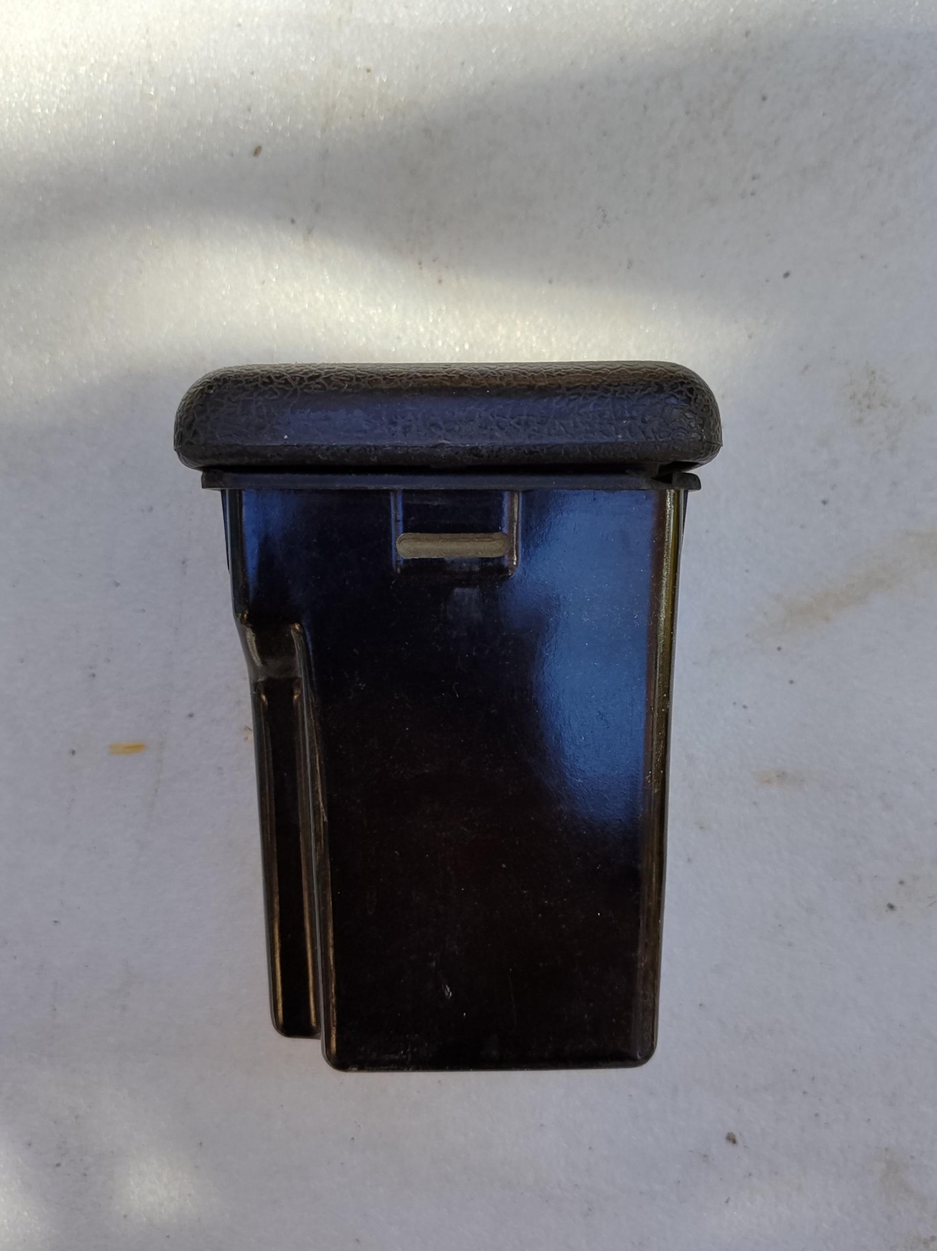 کنسول کوچک بین صندلی پراید