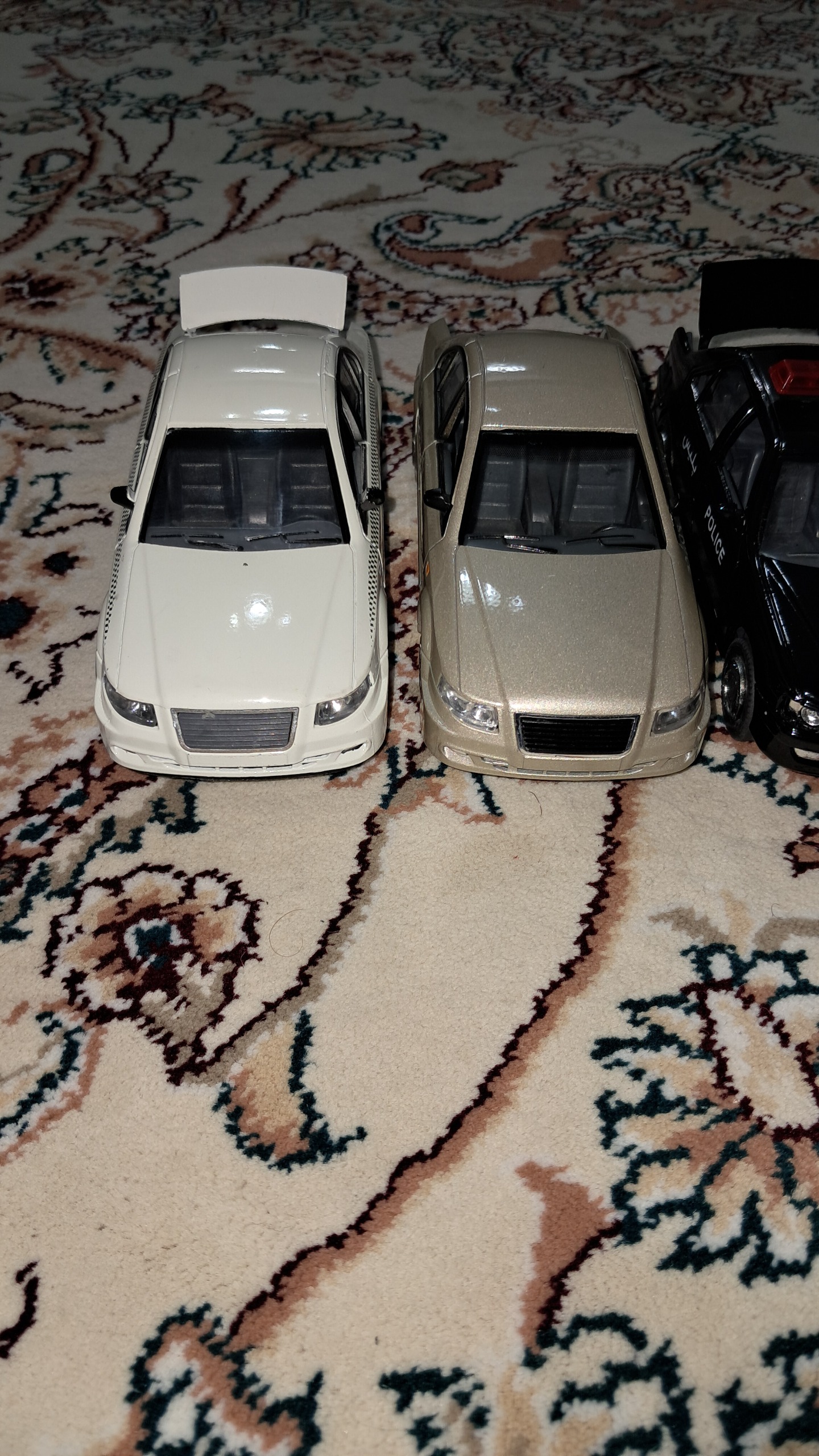 ماکت سورن پگاه استار تولید قدیم و تولید وسط رنگ بژ